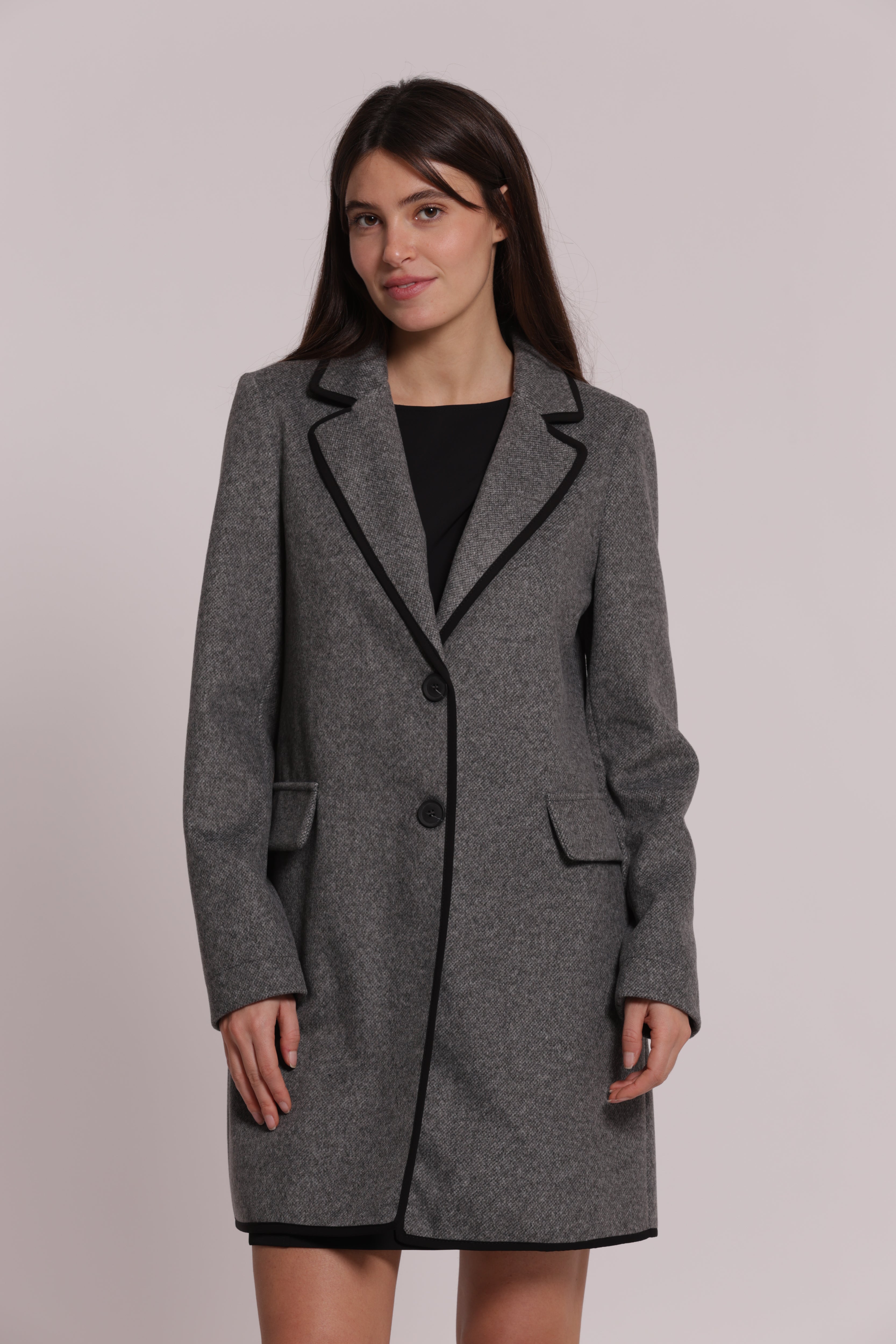 Mimi Mua Baronetto Sfoderato Con Dettagli Neri Cappotto Prugna Leggero