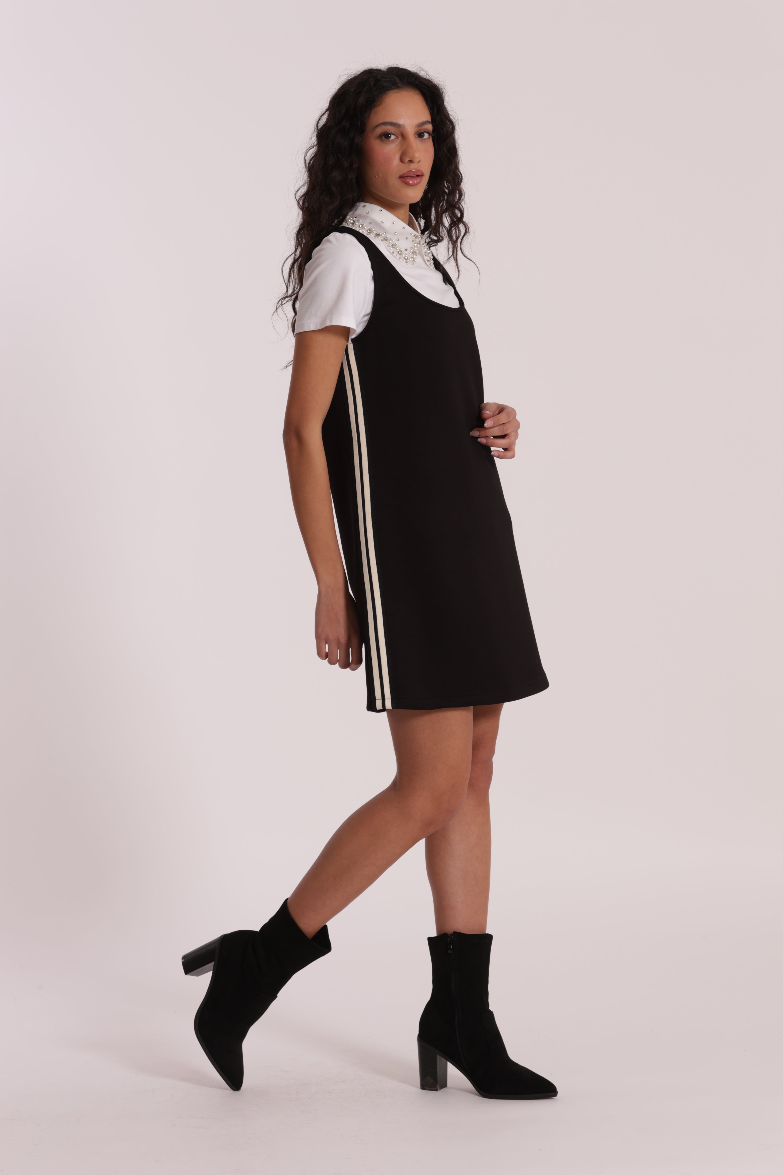 Mimi Mua Abito Corto Neoprene Nero con Passamaneria