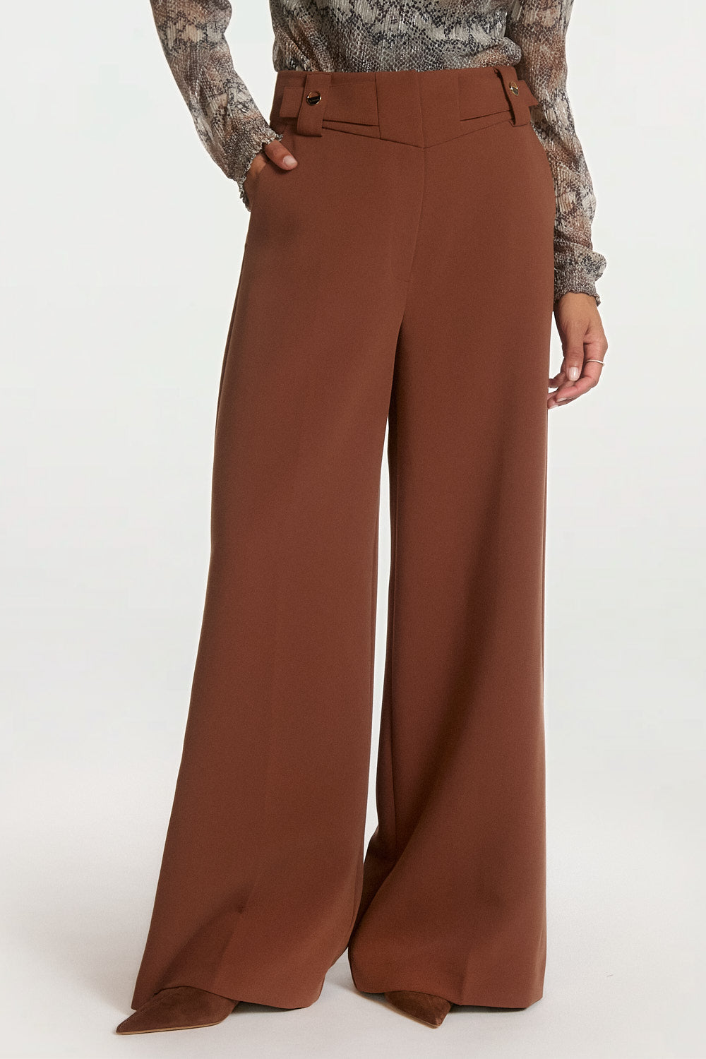 Aaiko Nore pantaloni marroni gamba larga donna