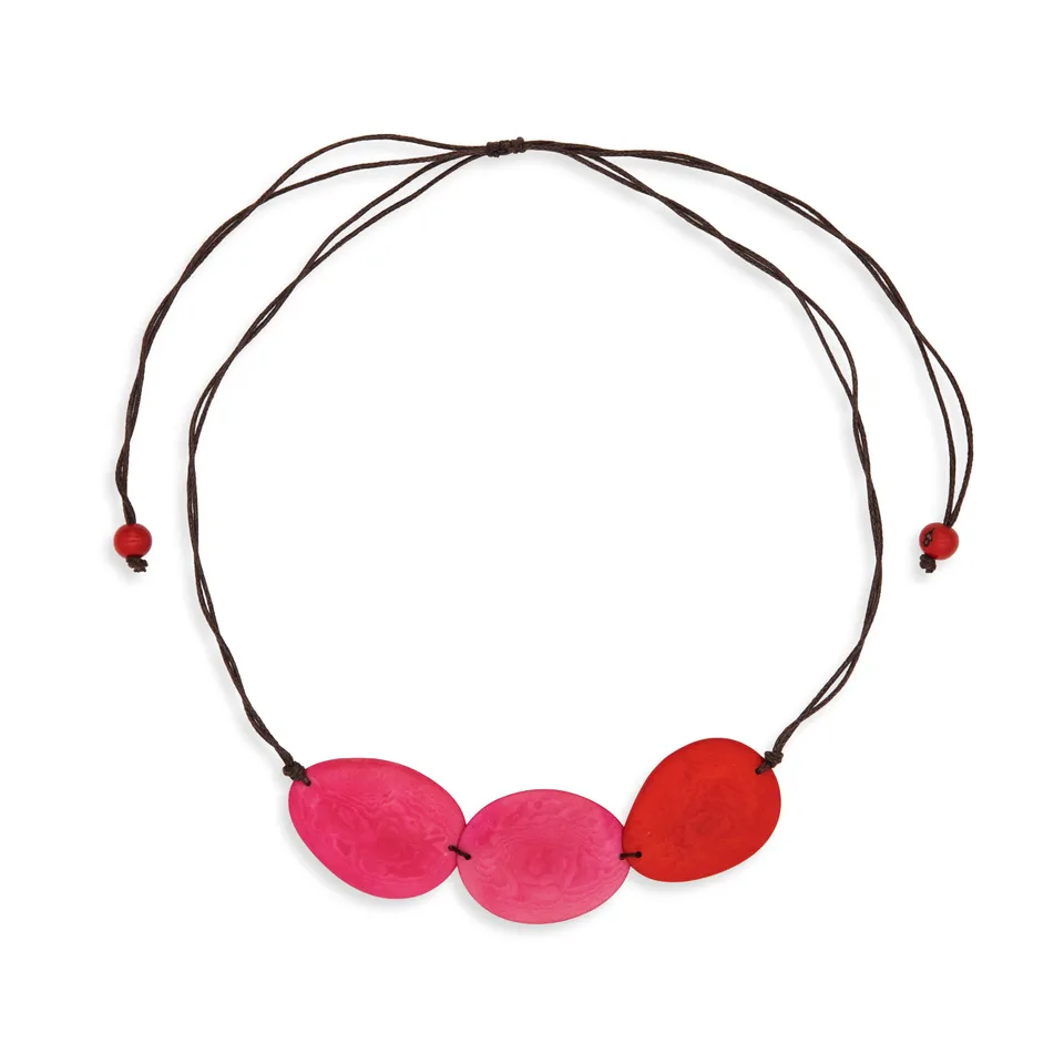 On Earth Carambola collana tagua rossa 65 cm regolabile