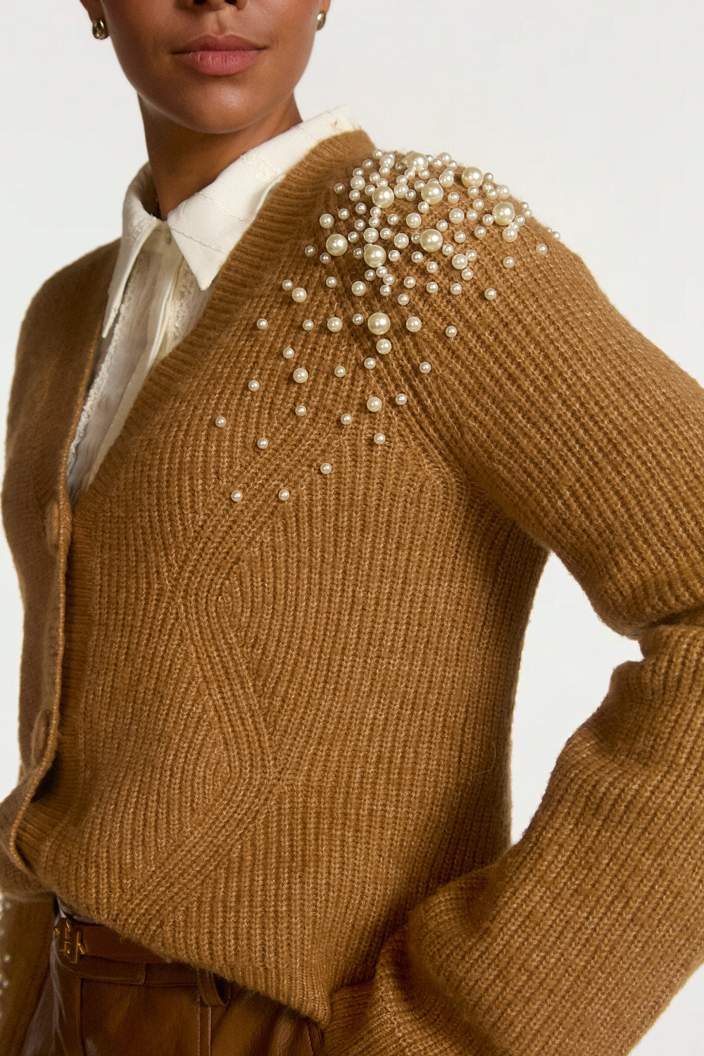 Aaiko Loric cardigan marrone perle e bottoni