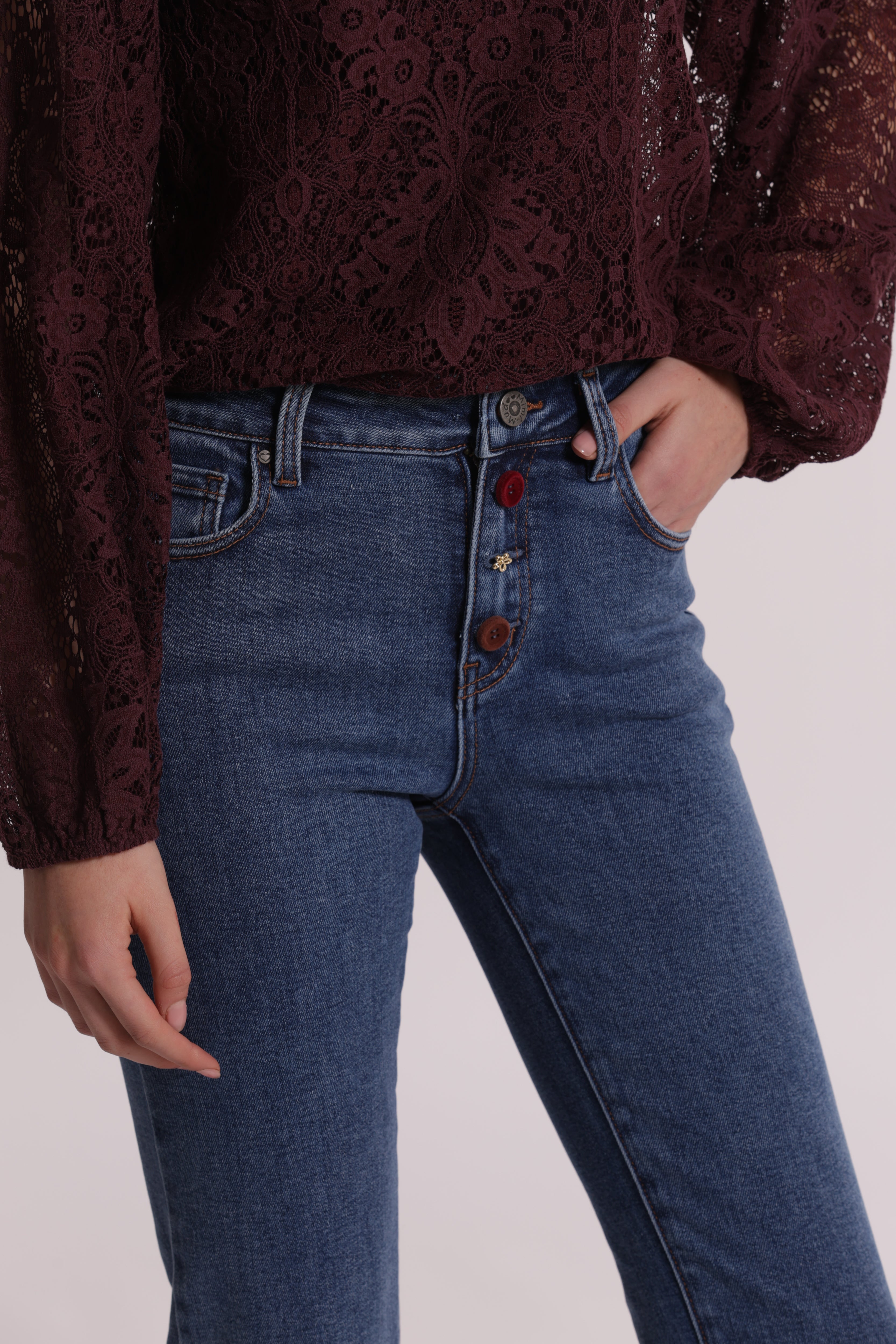 Mimi Mua Jeans Sigaretta con Bottoni Velluto e Gioiello Blu Scuro