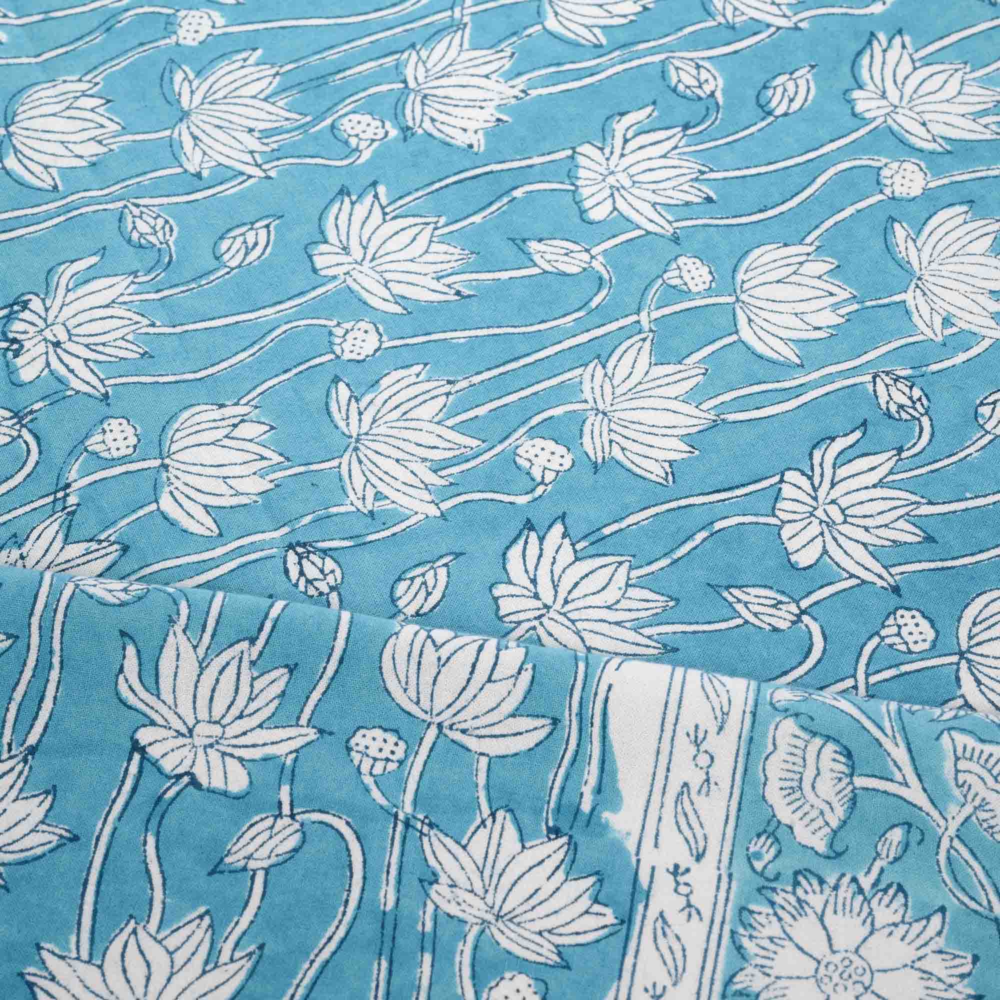 On Earth Cooperative Collection Block-print tovaglia cotone azzurra 230x160