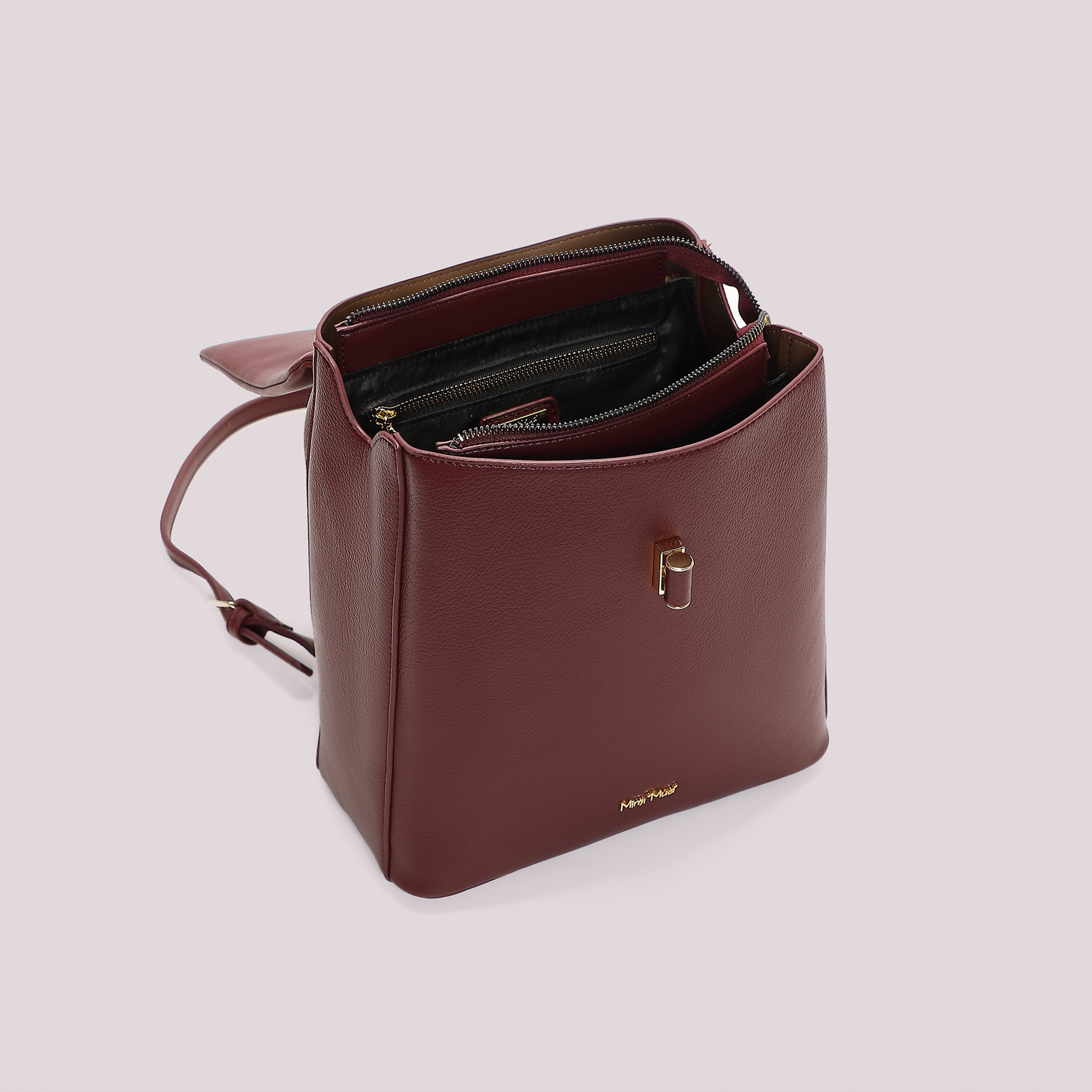 Mimi Mua Zaino Chiusura a Giro Nero Ecopelle 24 cm