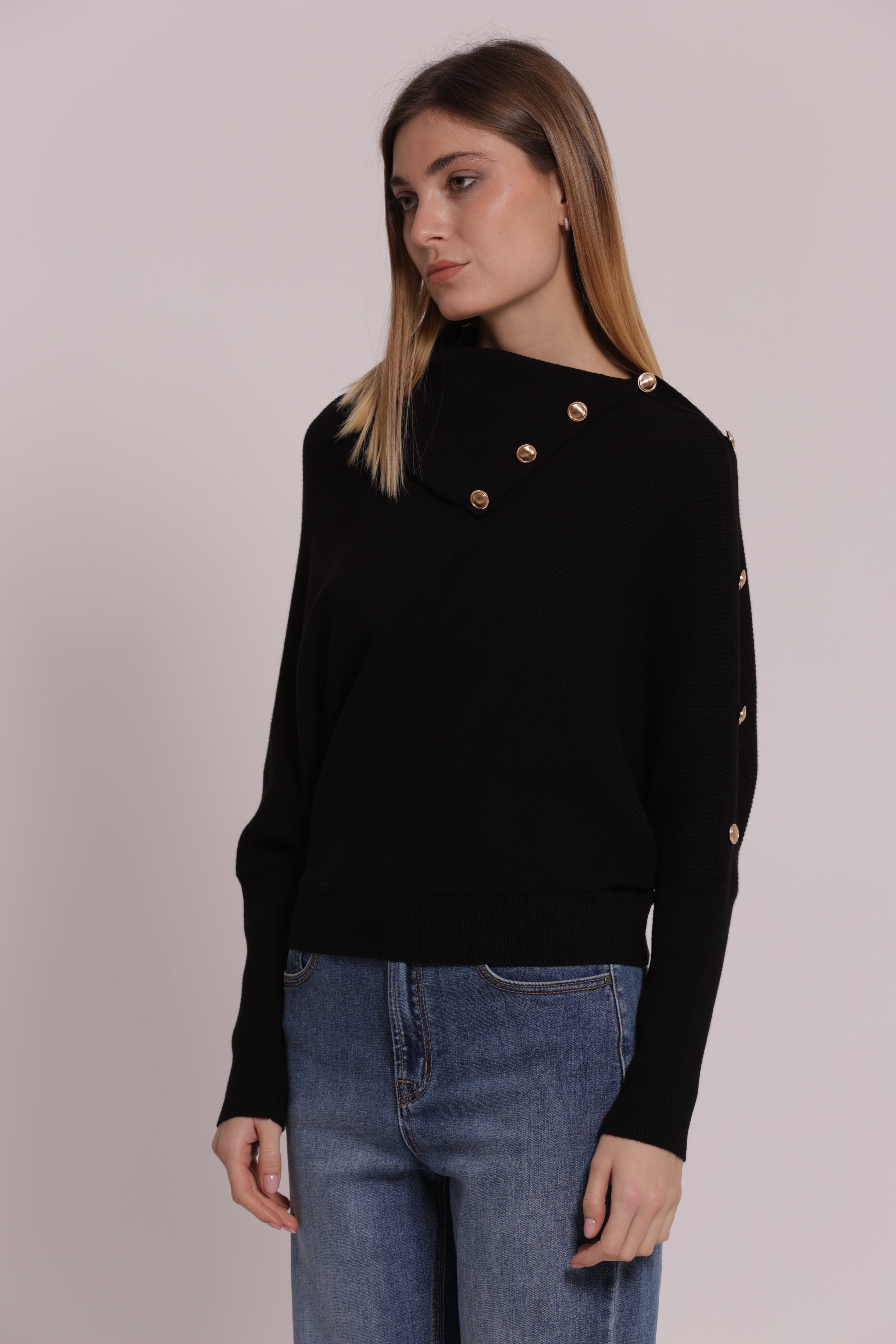 Mimi Mua Maglia Collo Alto Maglione Nero Bottoni