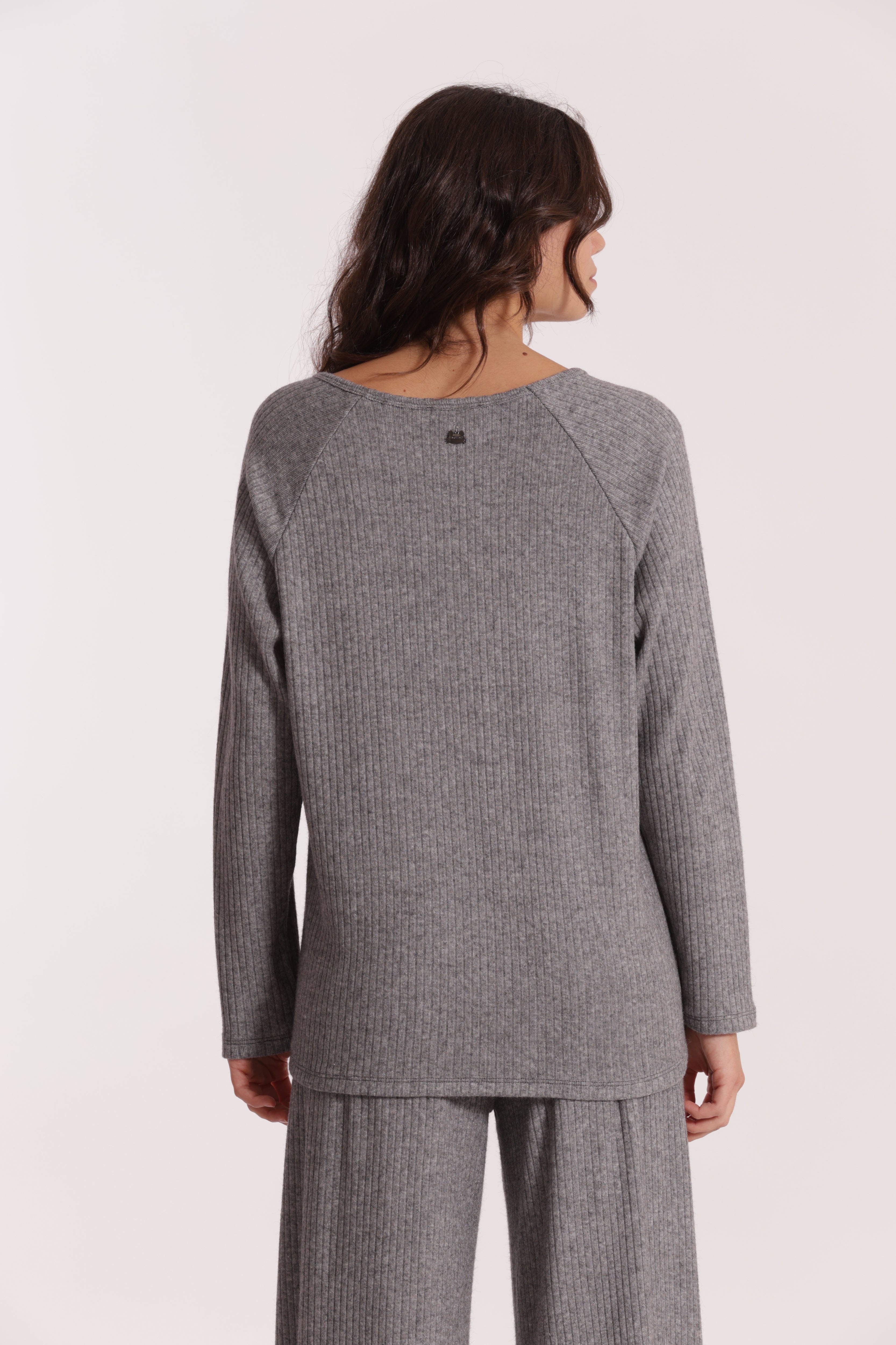 Mimi Mua Over a Coste maglia nera a coste