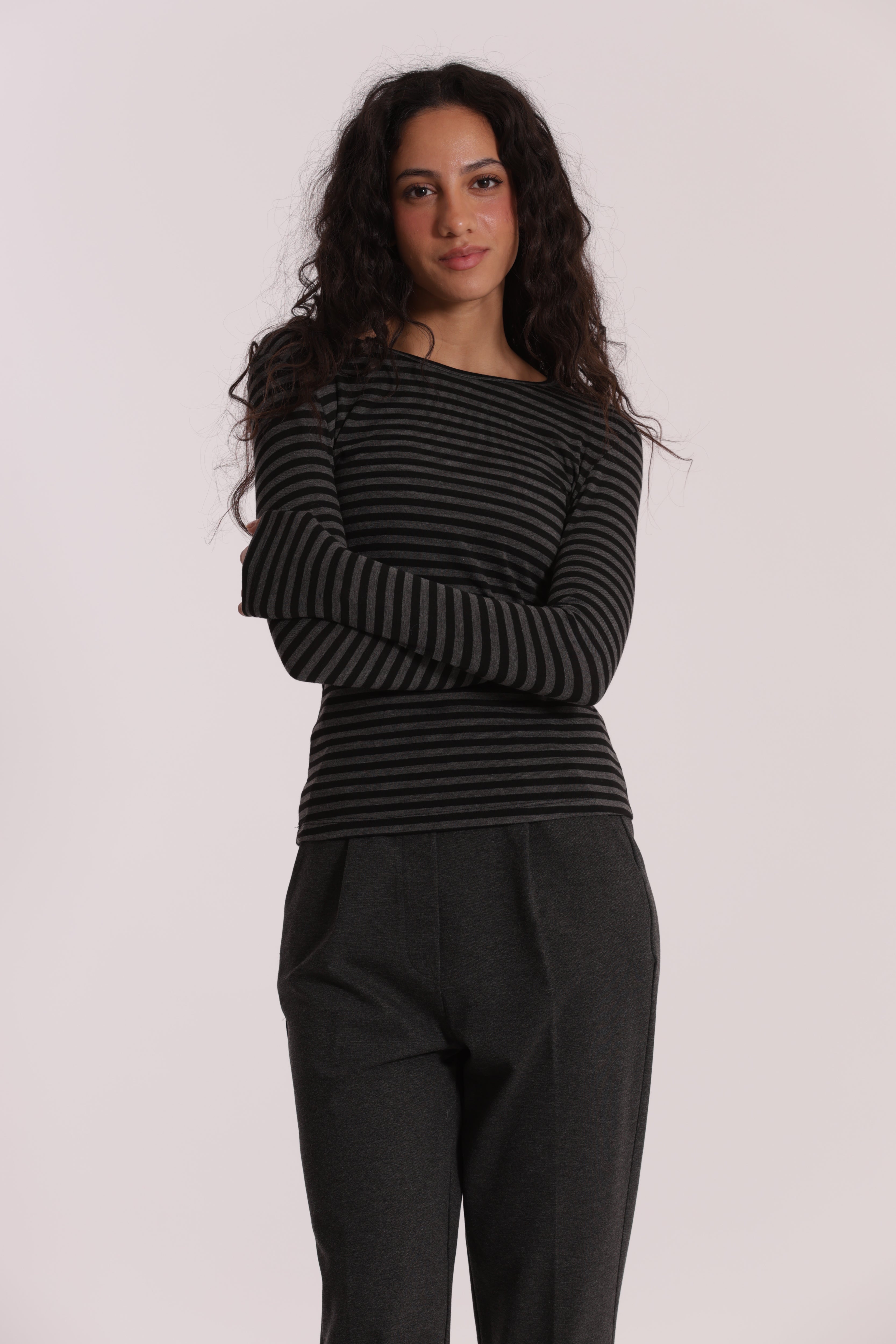 Mimi Mua Maglia Righe Scollo Tondo Nero Grigio