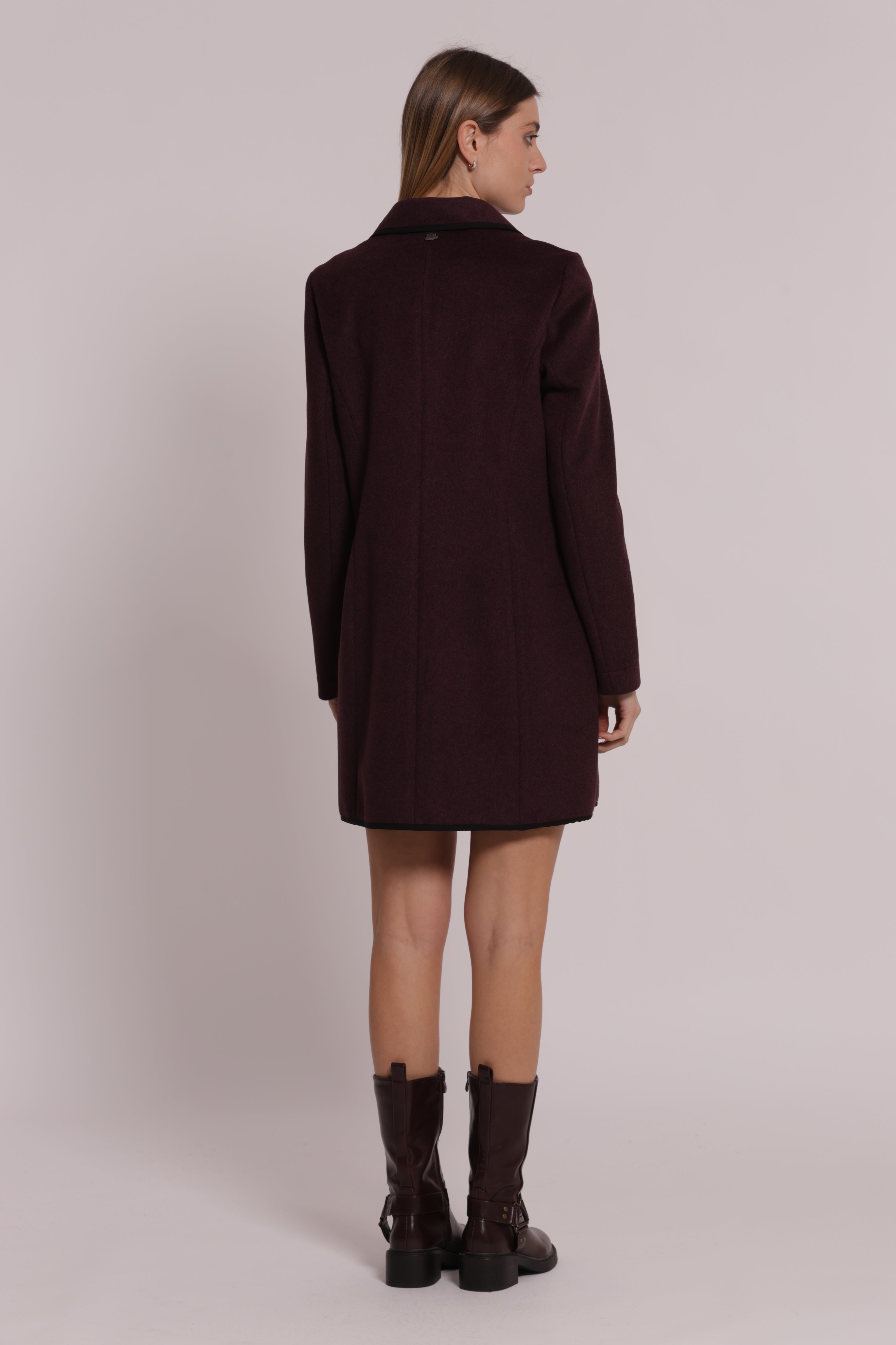 Mimi Mua Baronetto Sfoderato Con Dettagli Neri Cappotto Prugna Leggero