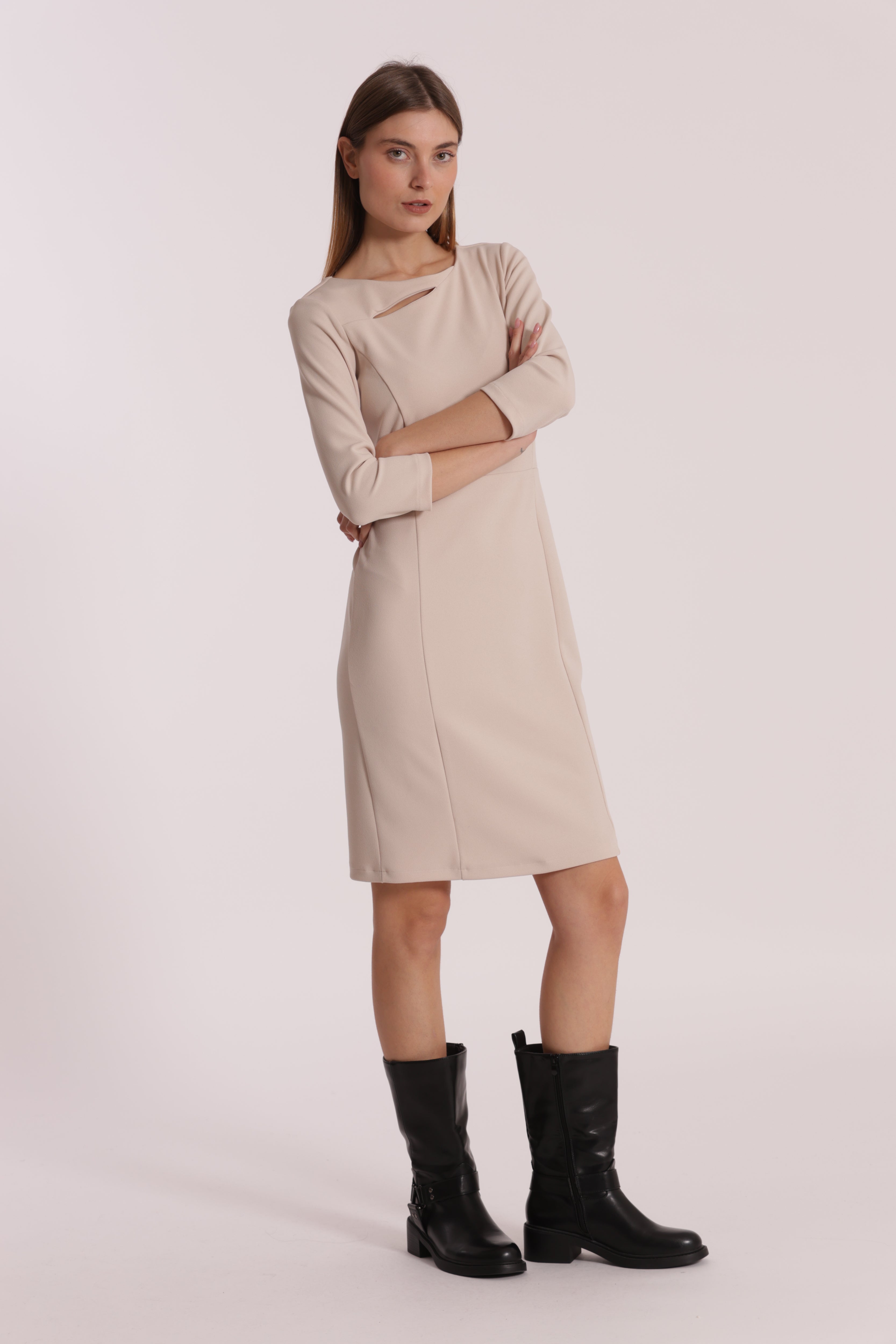 Mimi Mua Abito Corto in Crepe Cut Out Nero