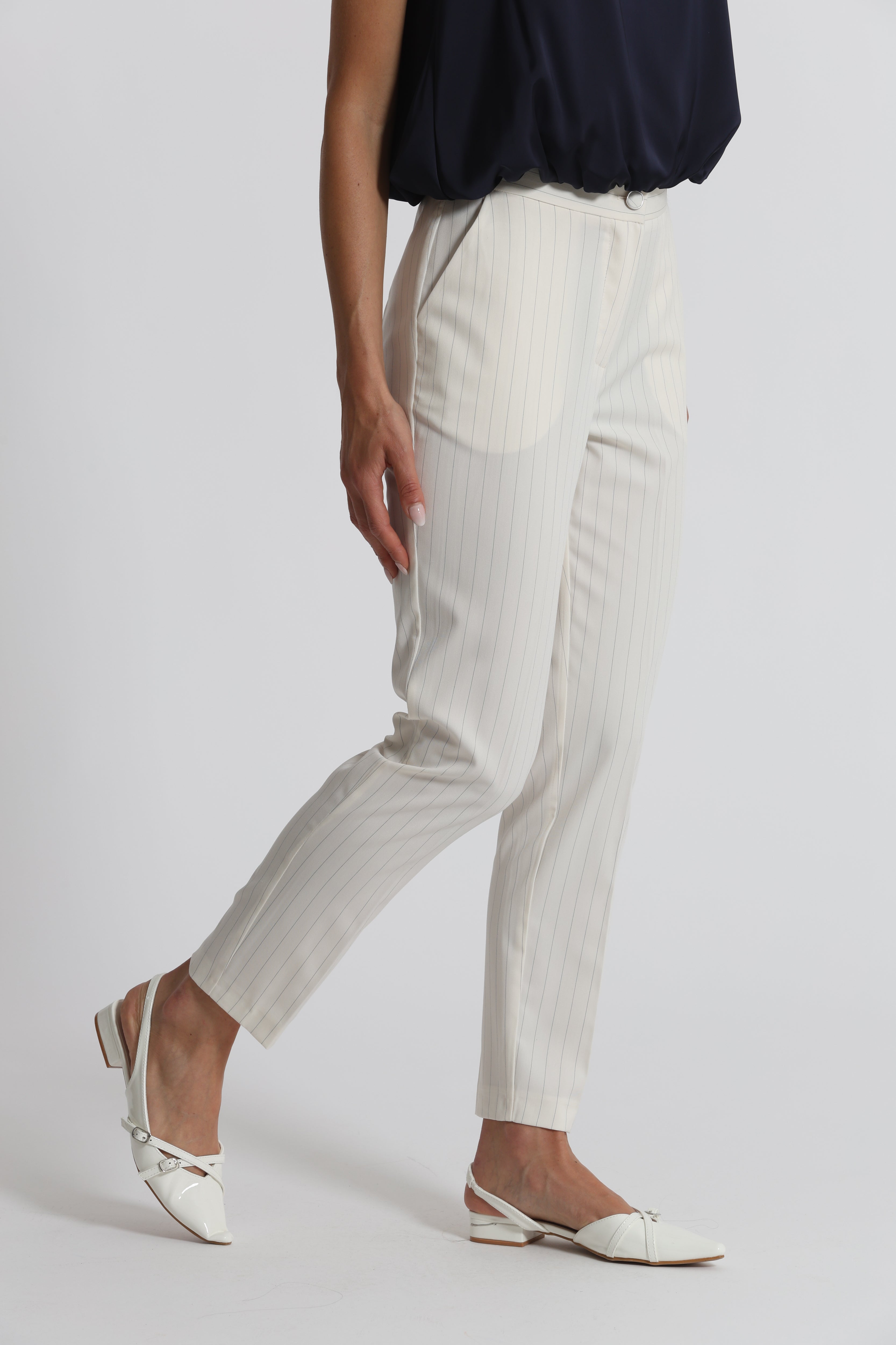 Mimi Mua pantalone sigaretta elastico dietro gessato latte
