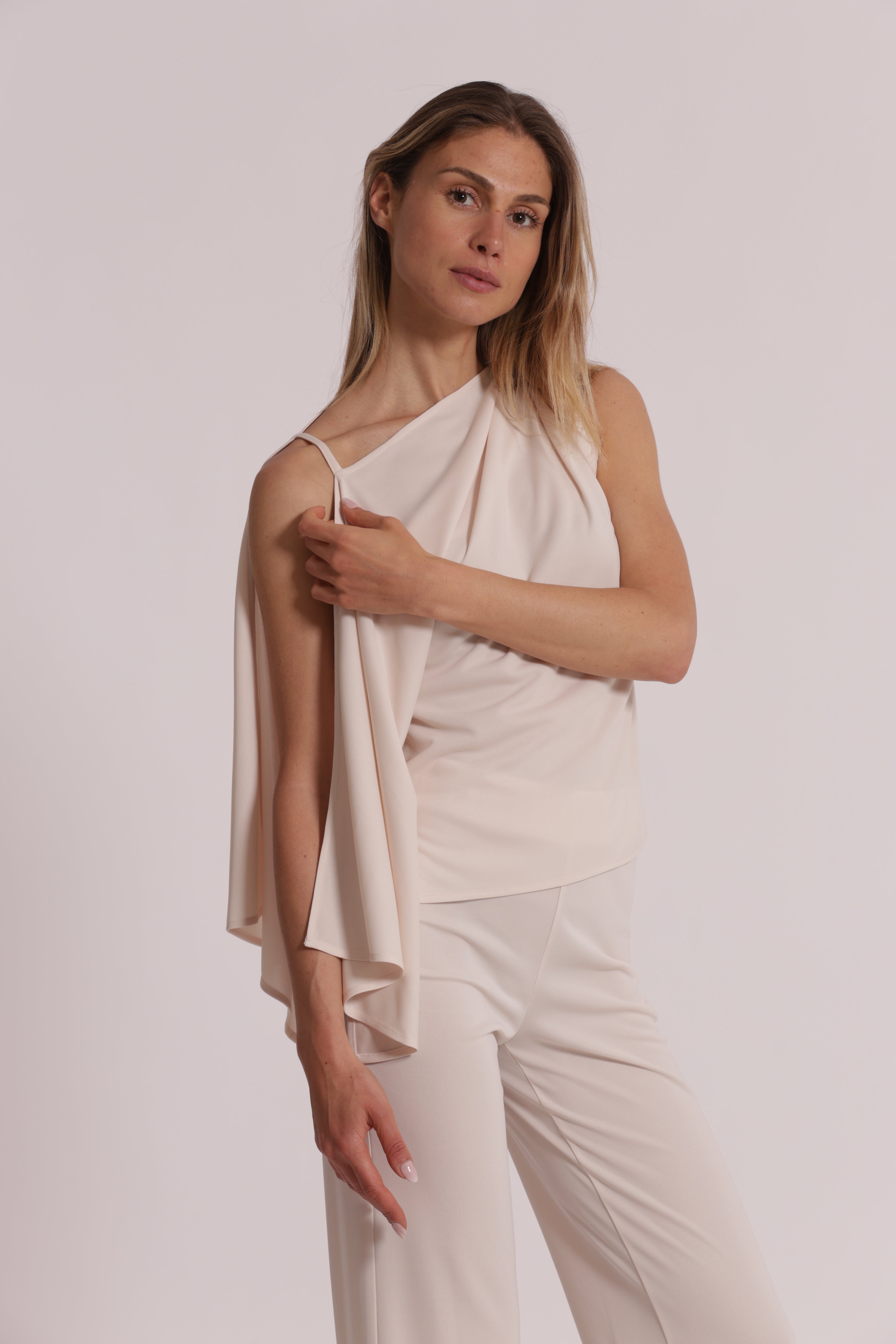 Mimi Mua blusa spalla scesa elegante