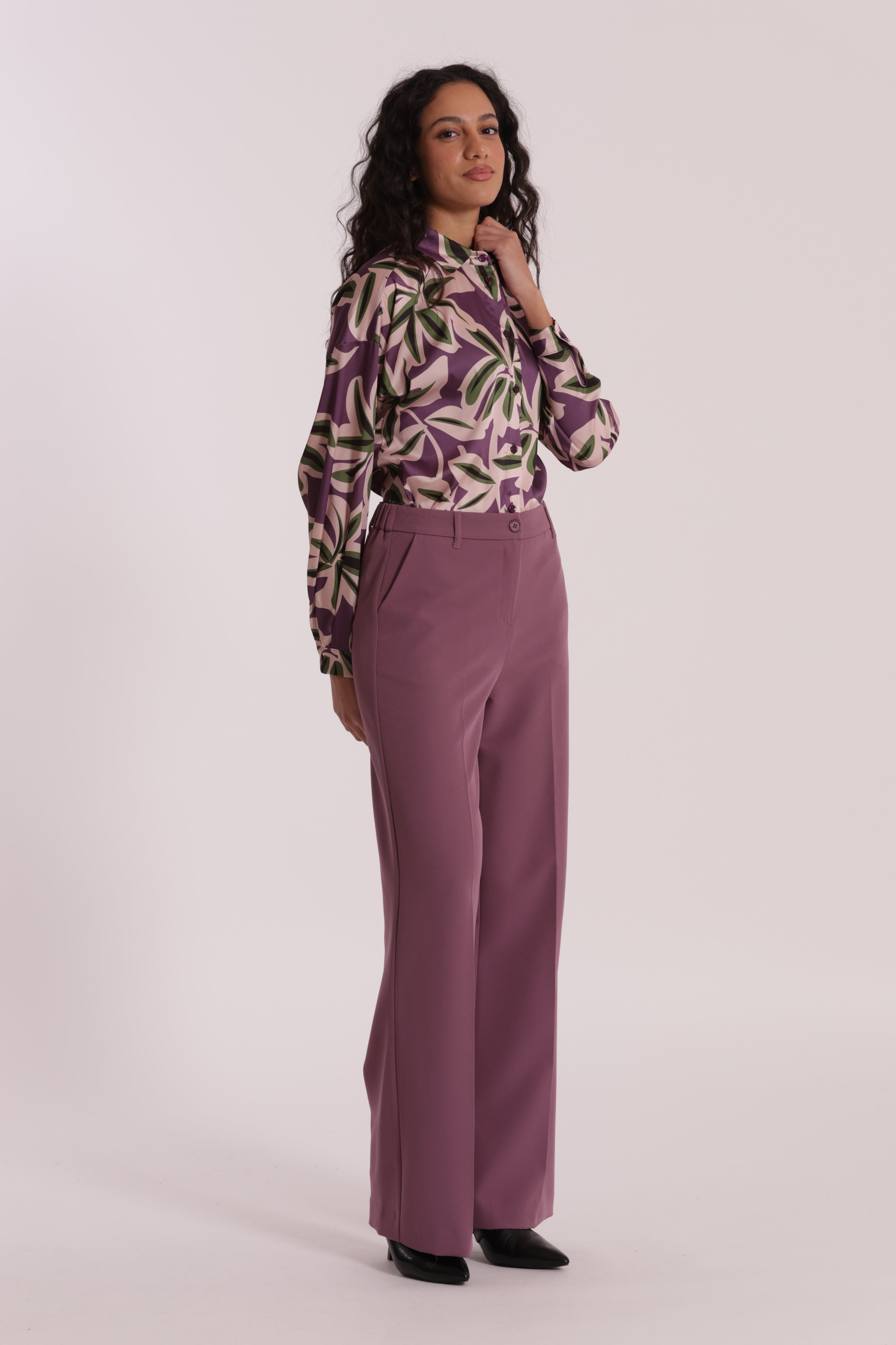 Mimi Mua pantalone palazzo con elastico dietro in tessuto tecnico nero