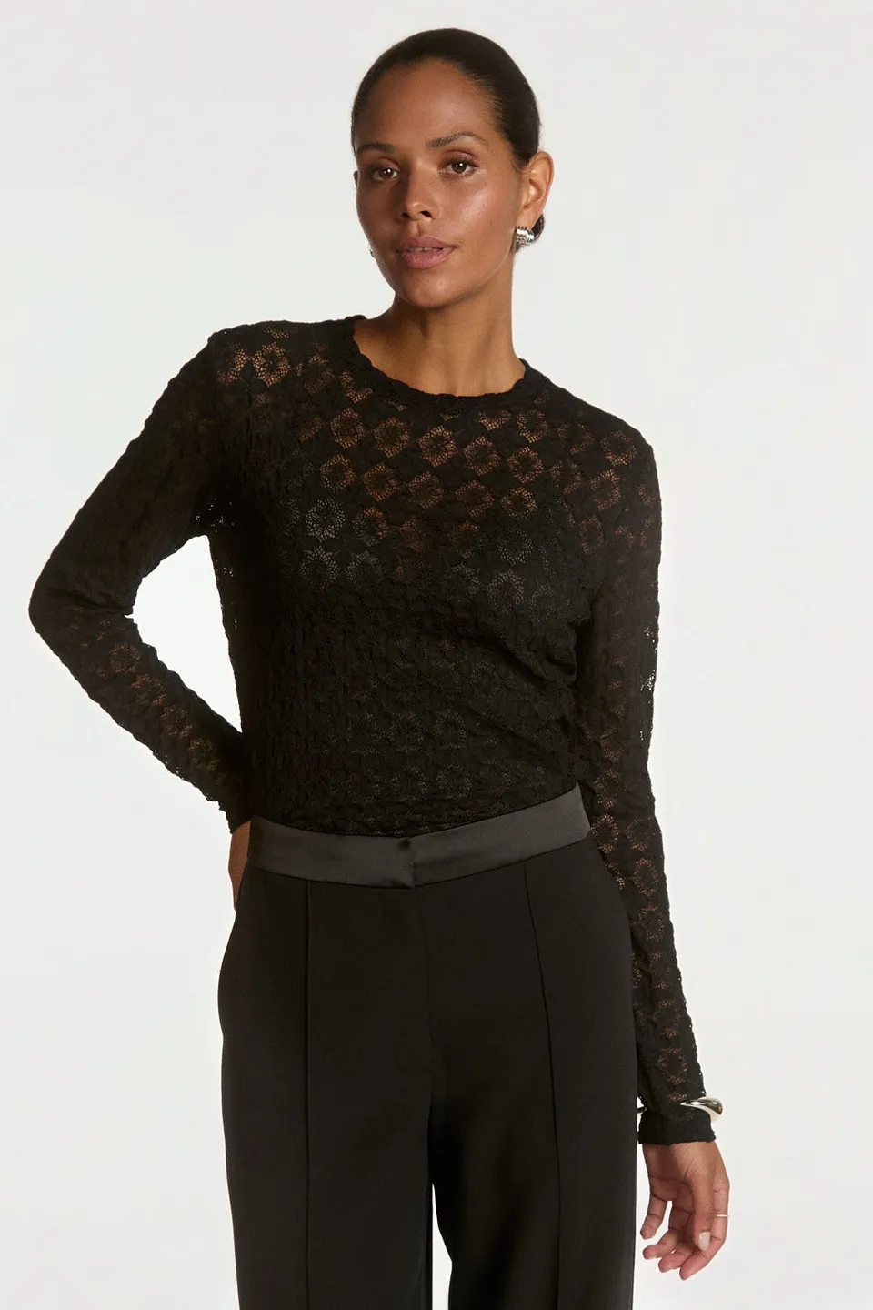 Aaiko Mason top pizzo nero floreale
