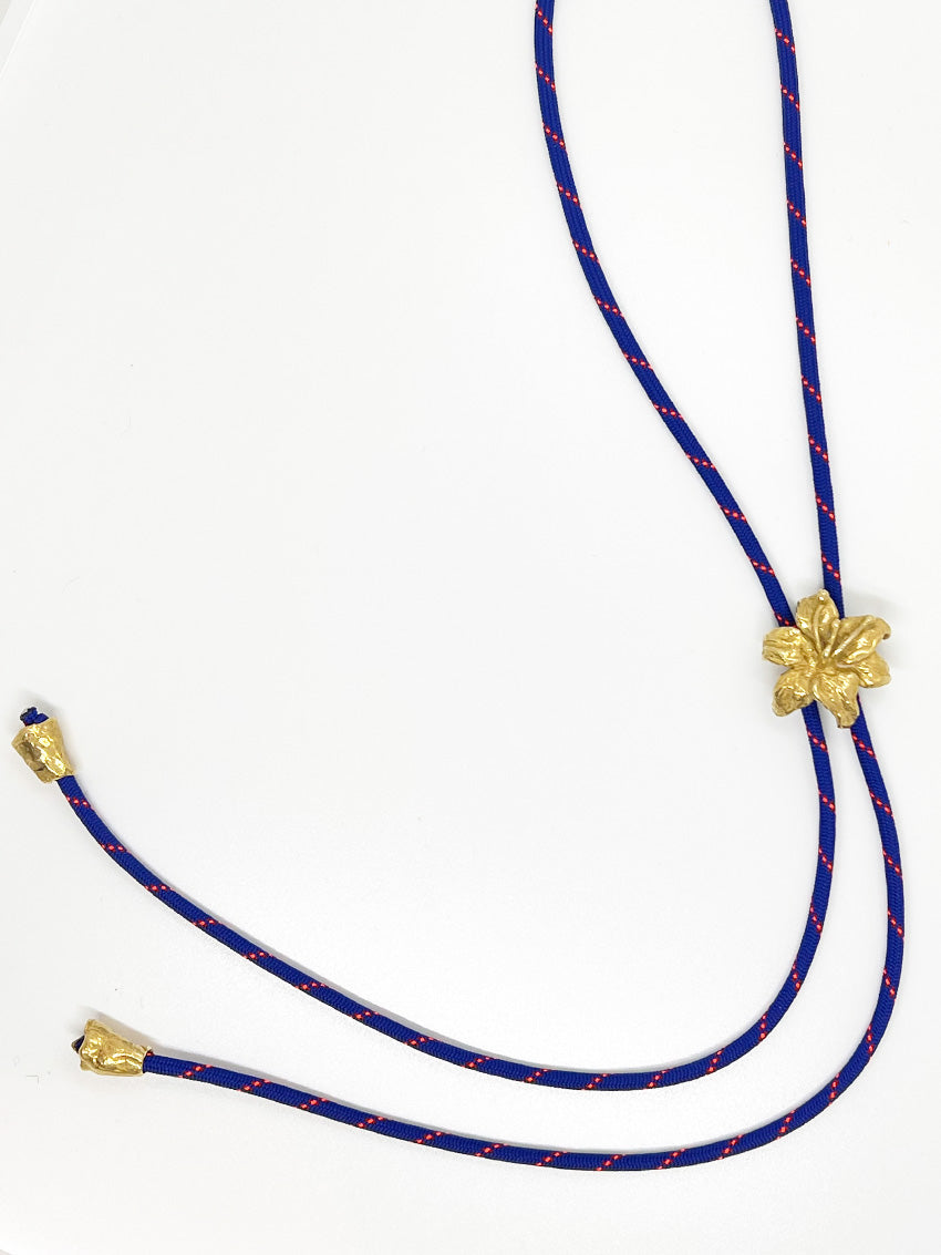 GiglioTigrato Bolo Tie gioiello bronzo cordino blu