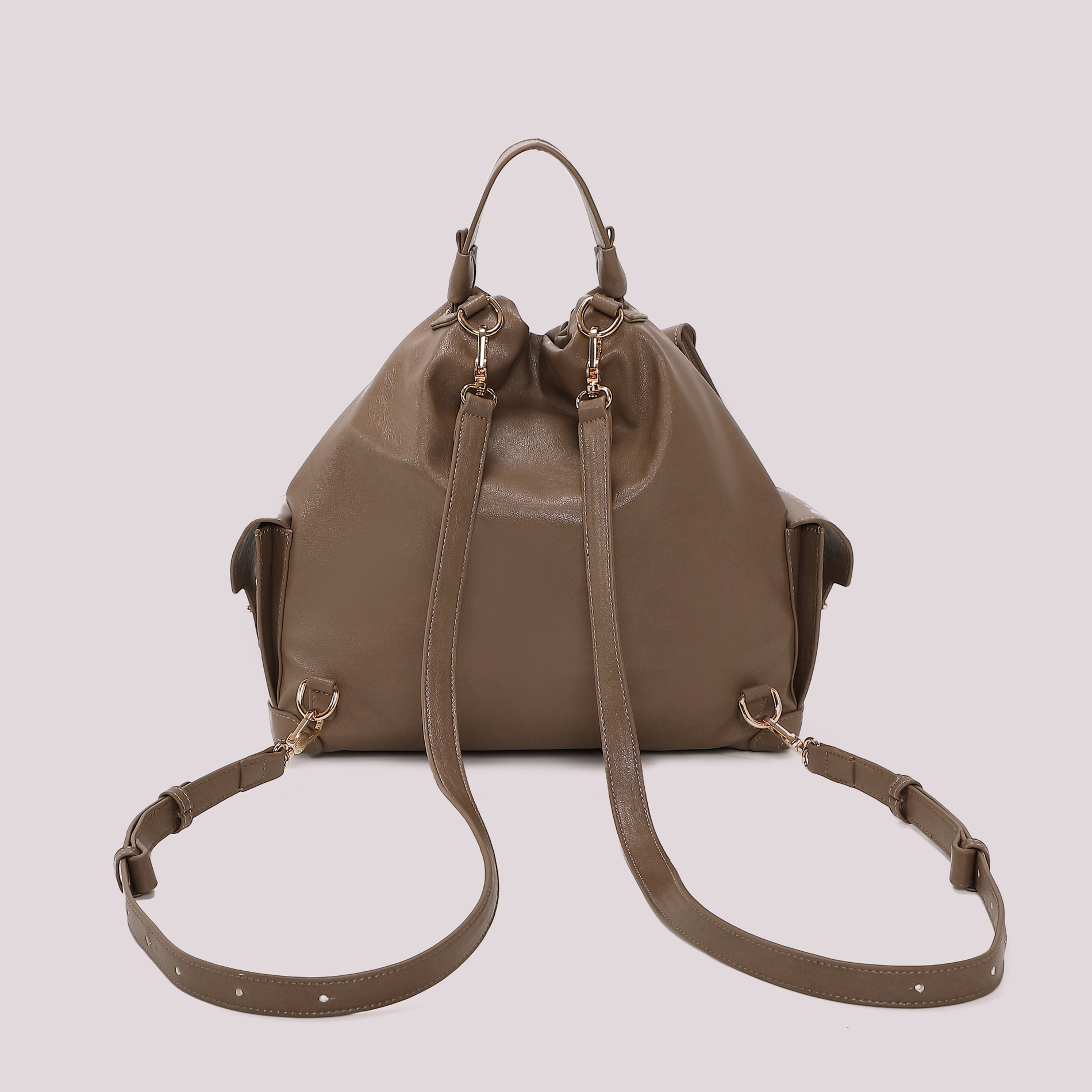 Mimi Mua zaino con tasche nero similpelle