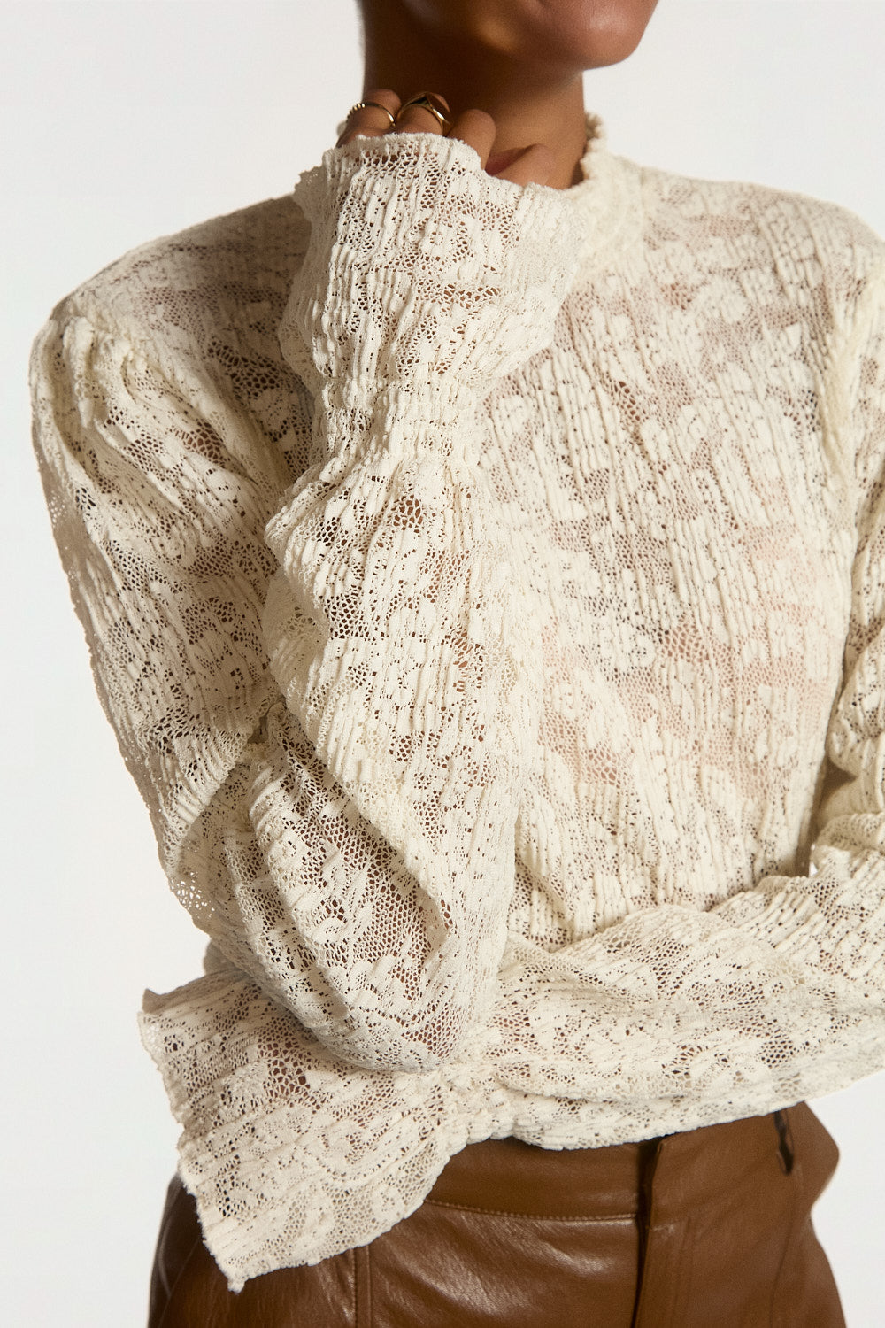 Aaiko Tory top pizzo crema CREAM collo alto