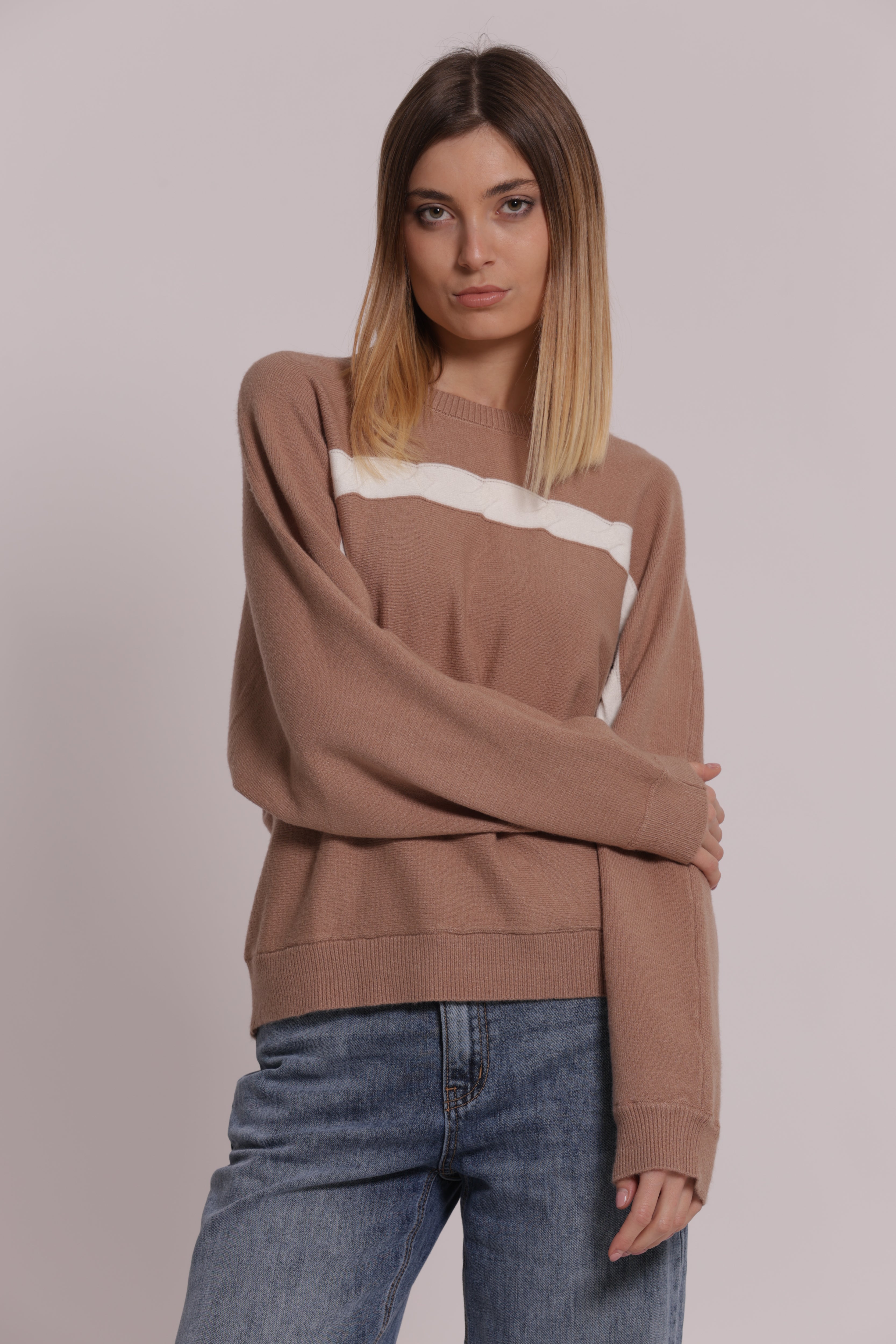 Mimi Mua Maglia Scollo Tondo Treccia in Viscosa