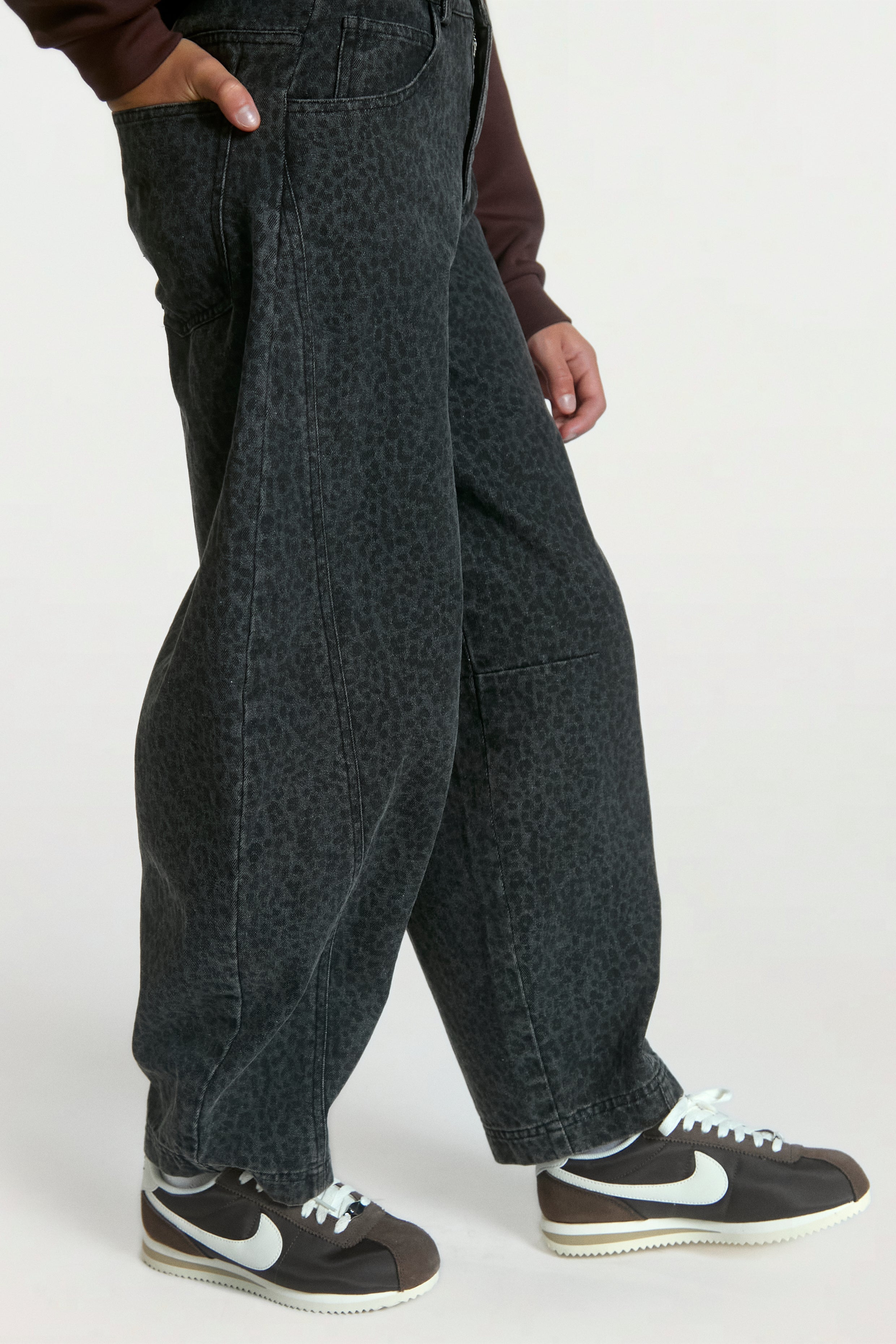 Aaiko Quinn jeans barrel grigio antracite animalier
