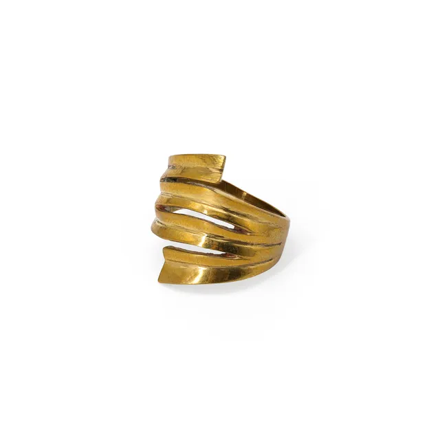 On Earth Cooperative Collection Vertigo anello ottone dorato