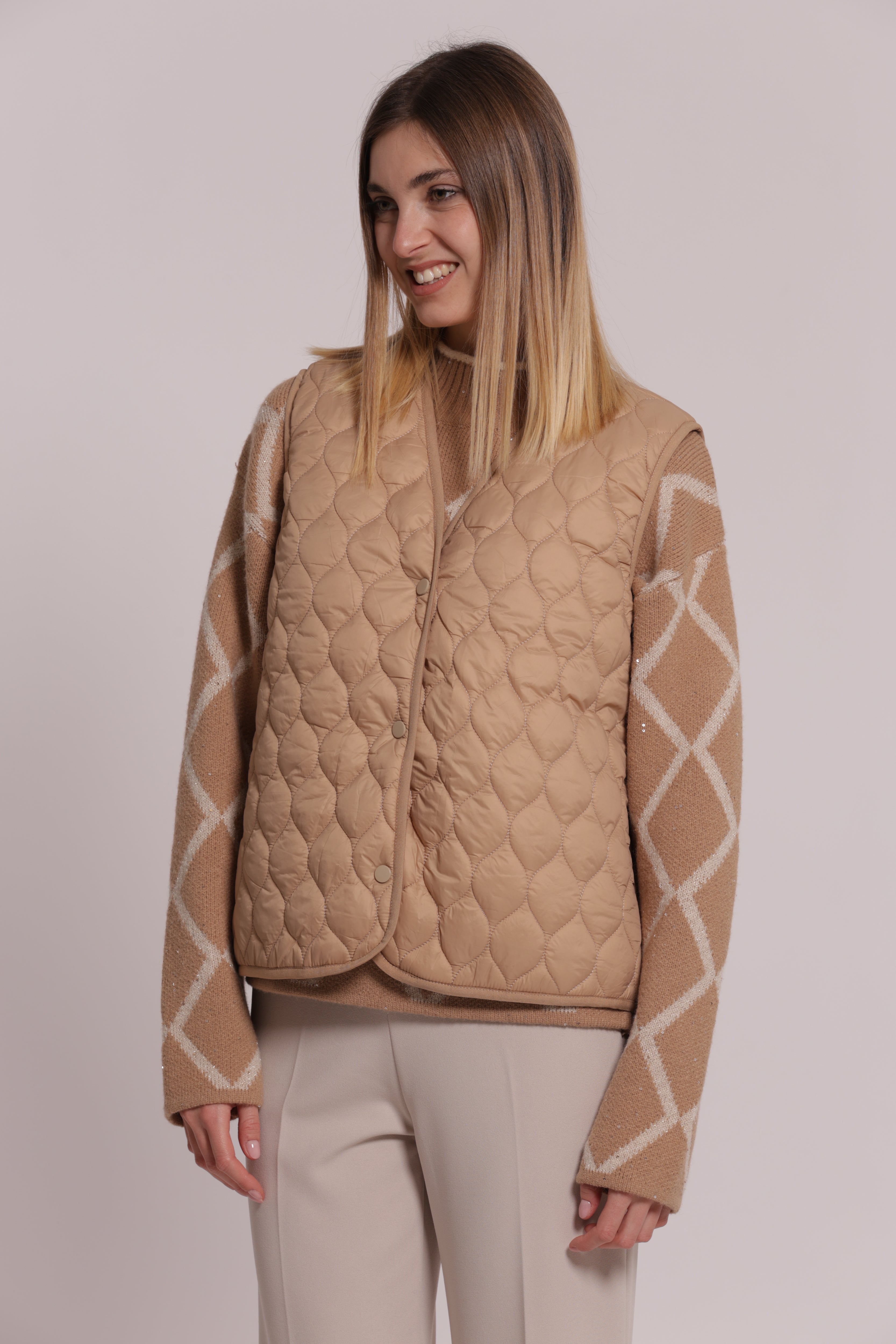 Mimi Mua Gilet Piumino Corto Smanicato Nero Trapuntato