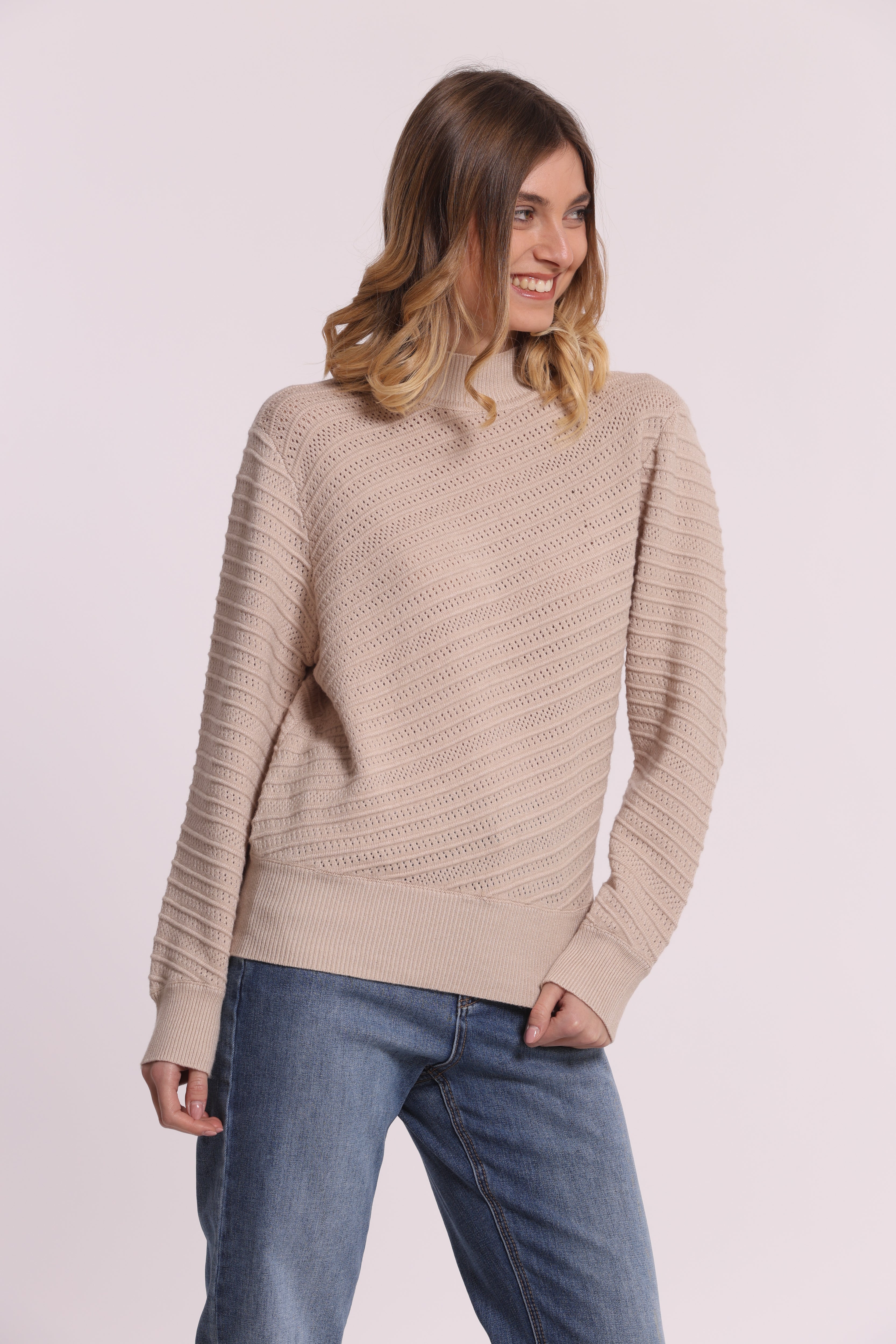 Mimi Mua maglia lupetto trama diagonale nero calda