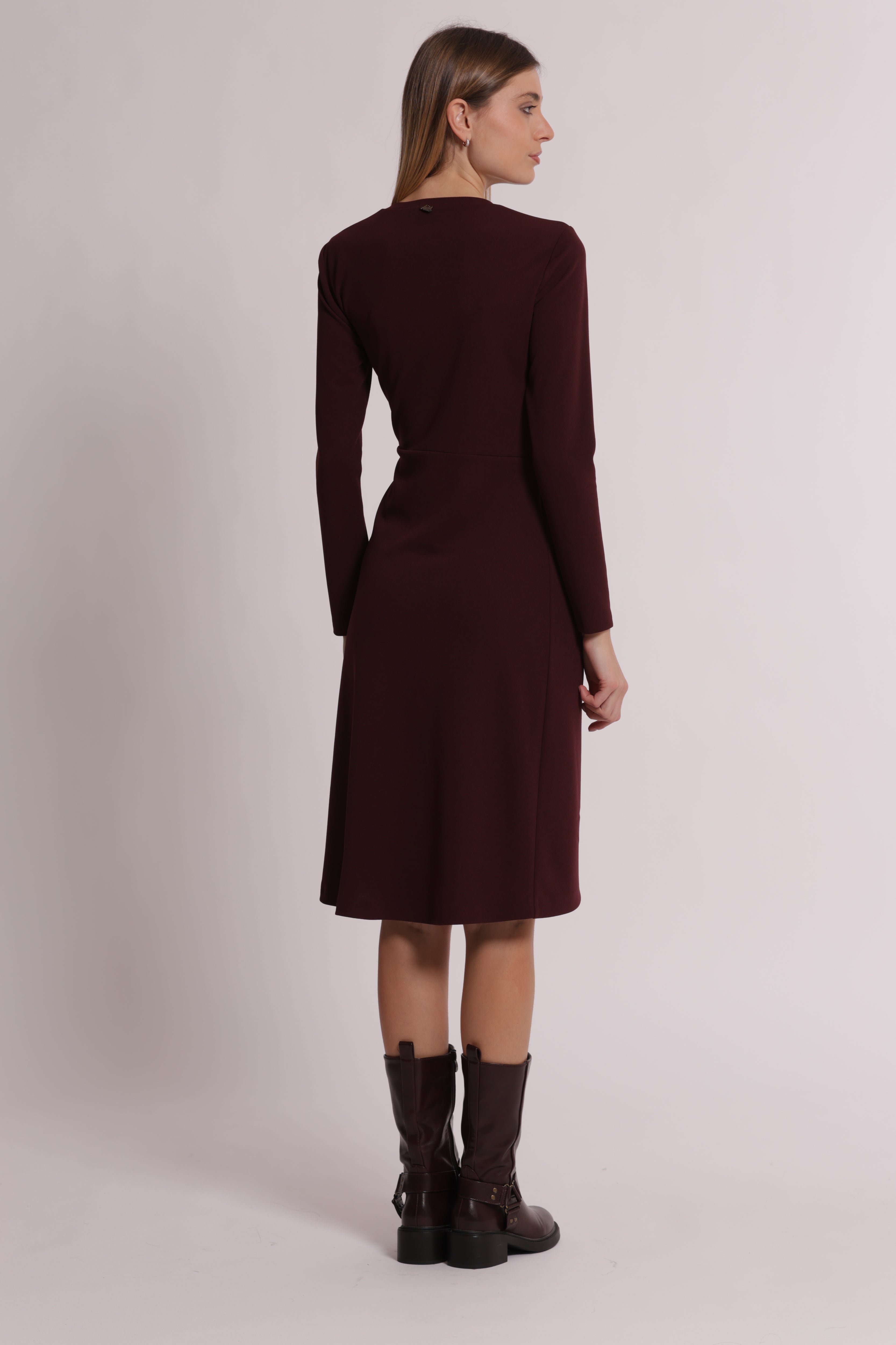Mimi Mua Abito corto con pieghe vestito nero elegante