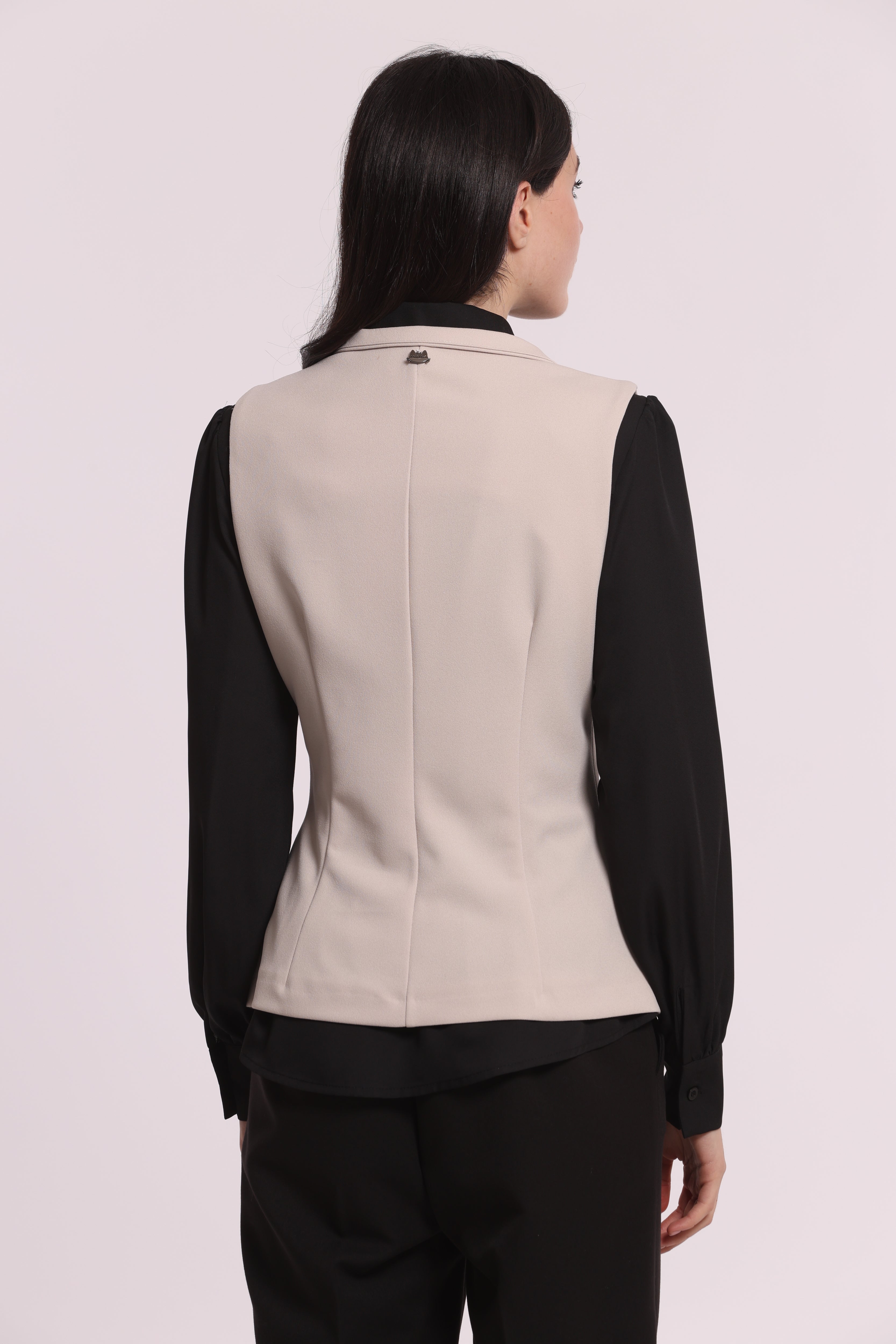 Mimi Mua Scuba Crepe gilet nero