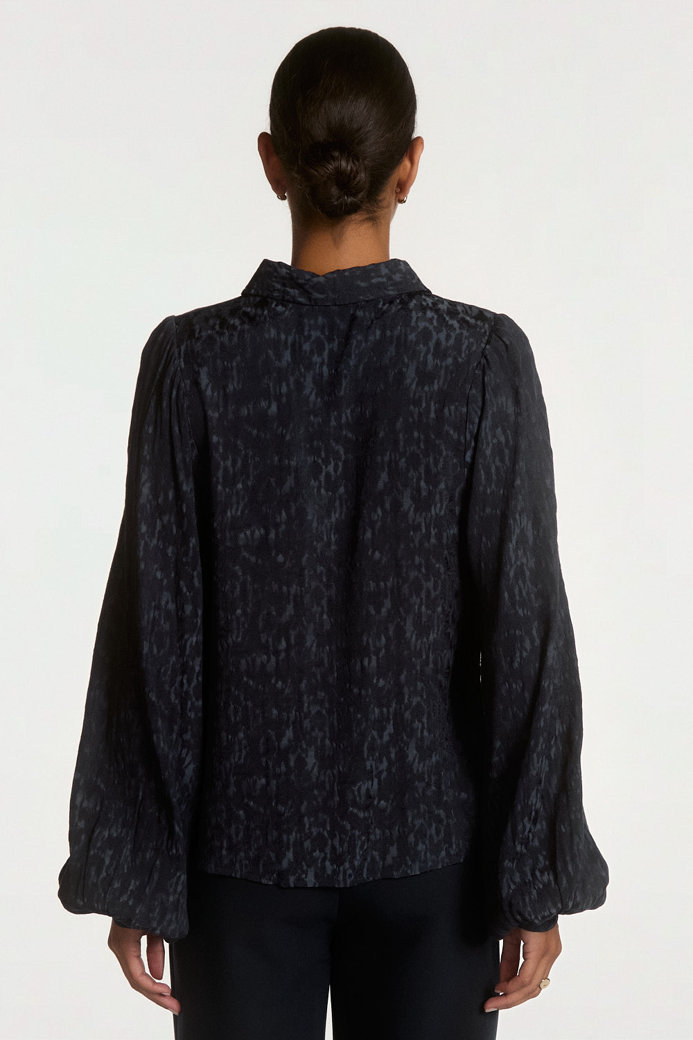 Aaiko Rose camicia blu notte maniche palloncino