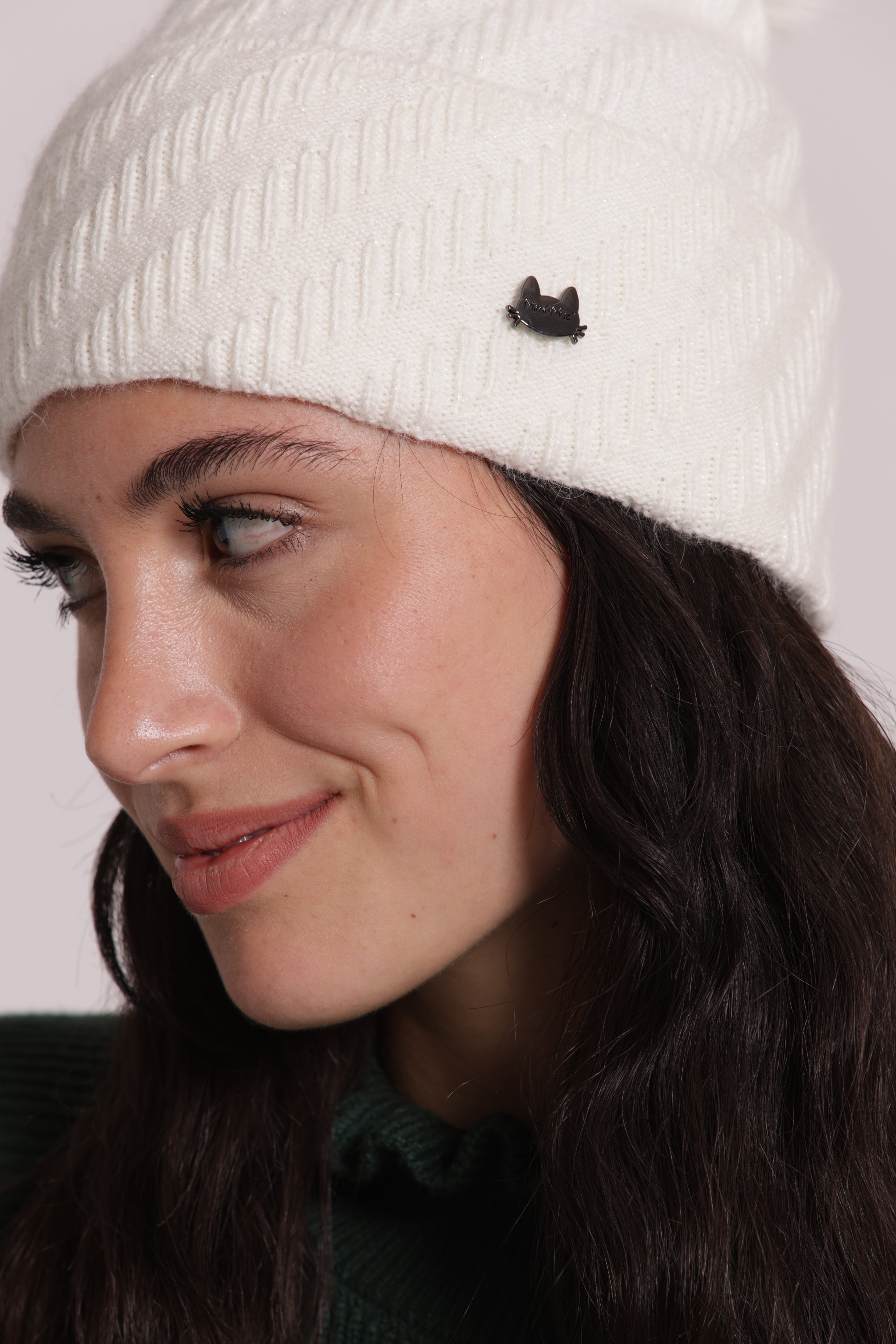 Mimi Mua berretto filo lurex pon pon bianco luminoso
