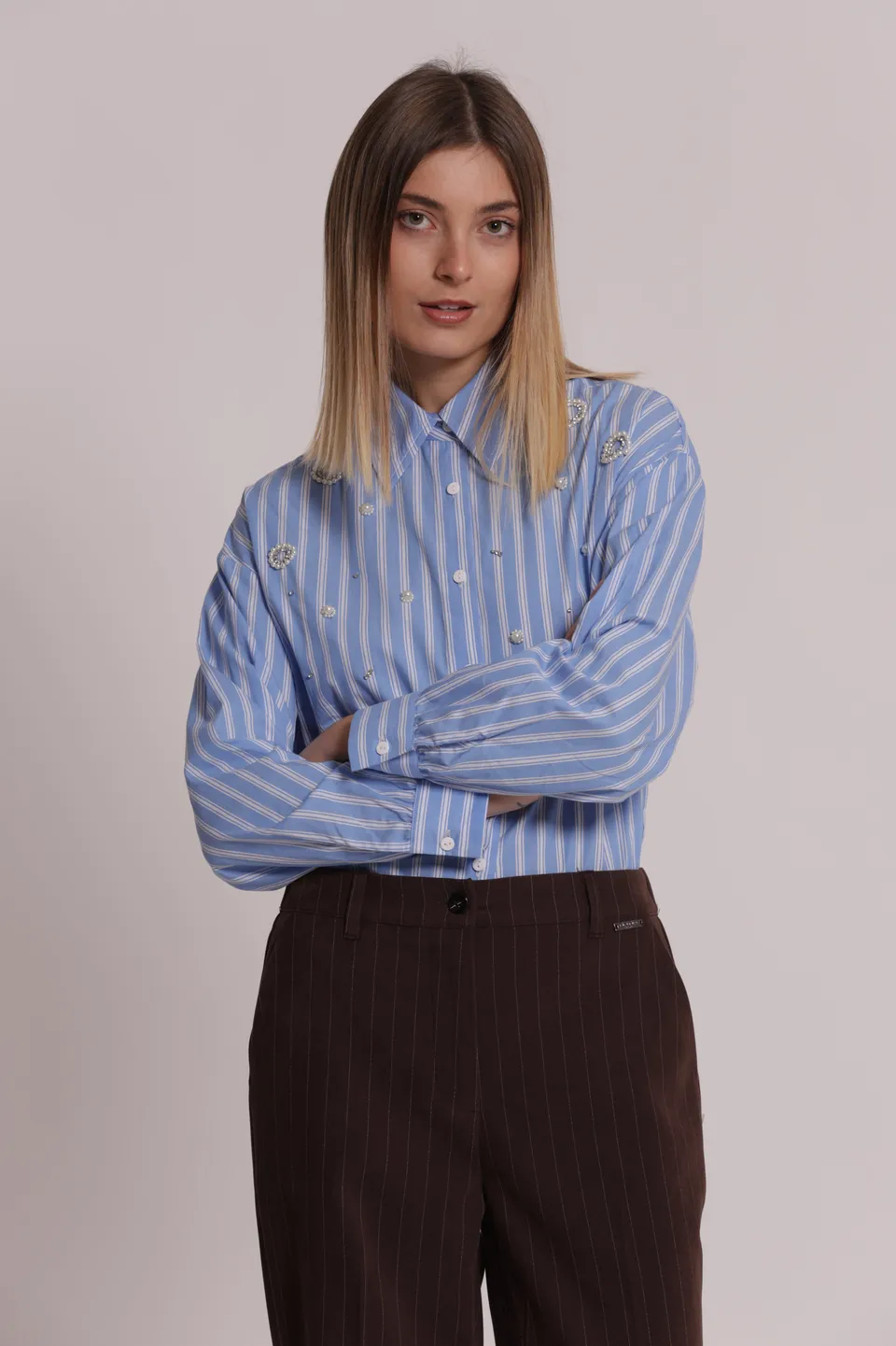 Mimi Mua camicia righe applicazioni azzurro