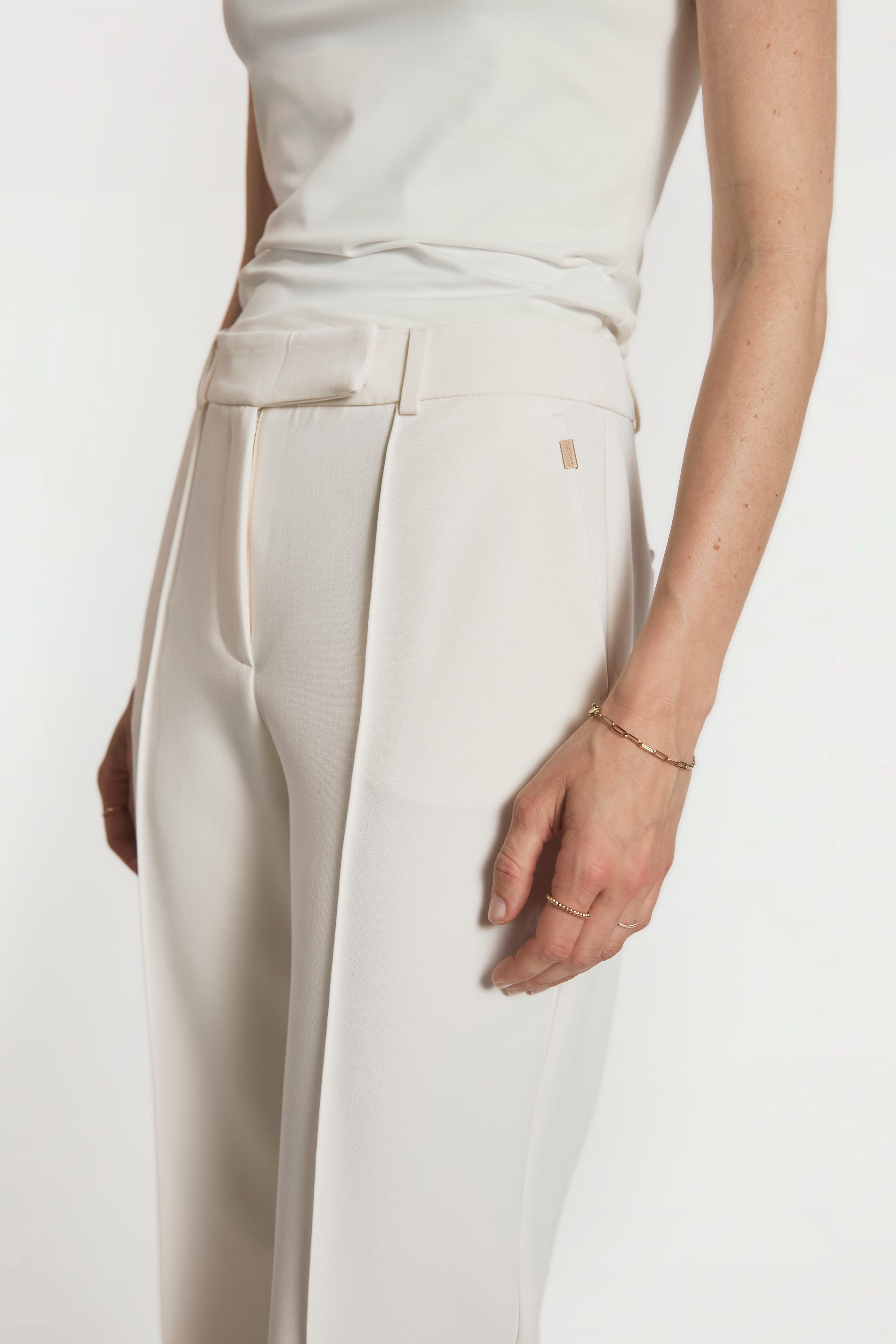 Aaiko Chantalle pantaloni gamba larga sandshell