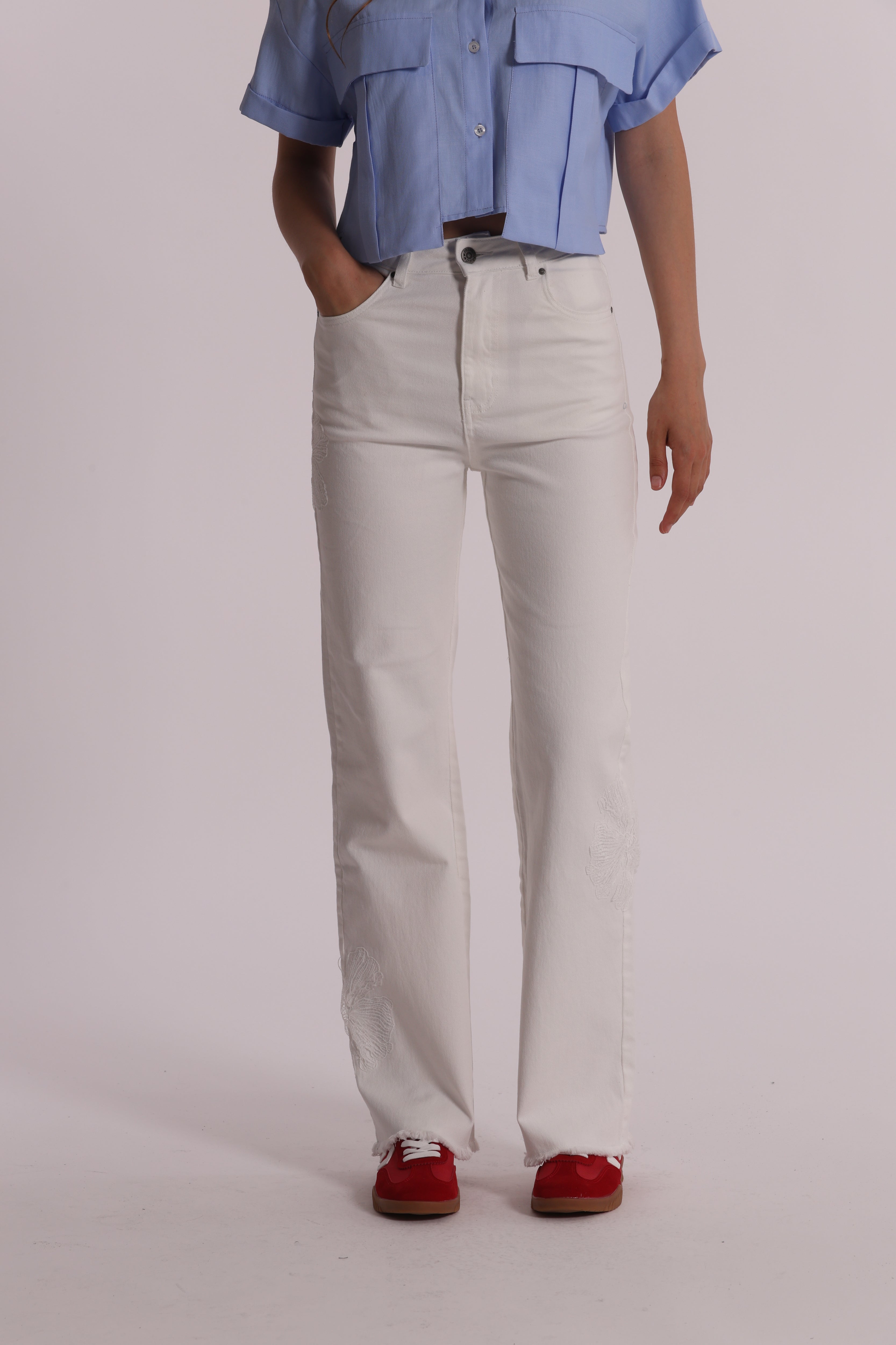 Mimi Mua Jeans con Ricamo Floreale jeans donna bianco
