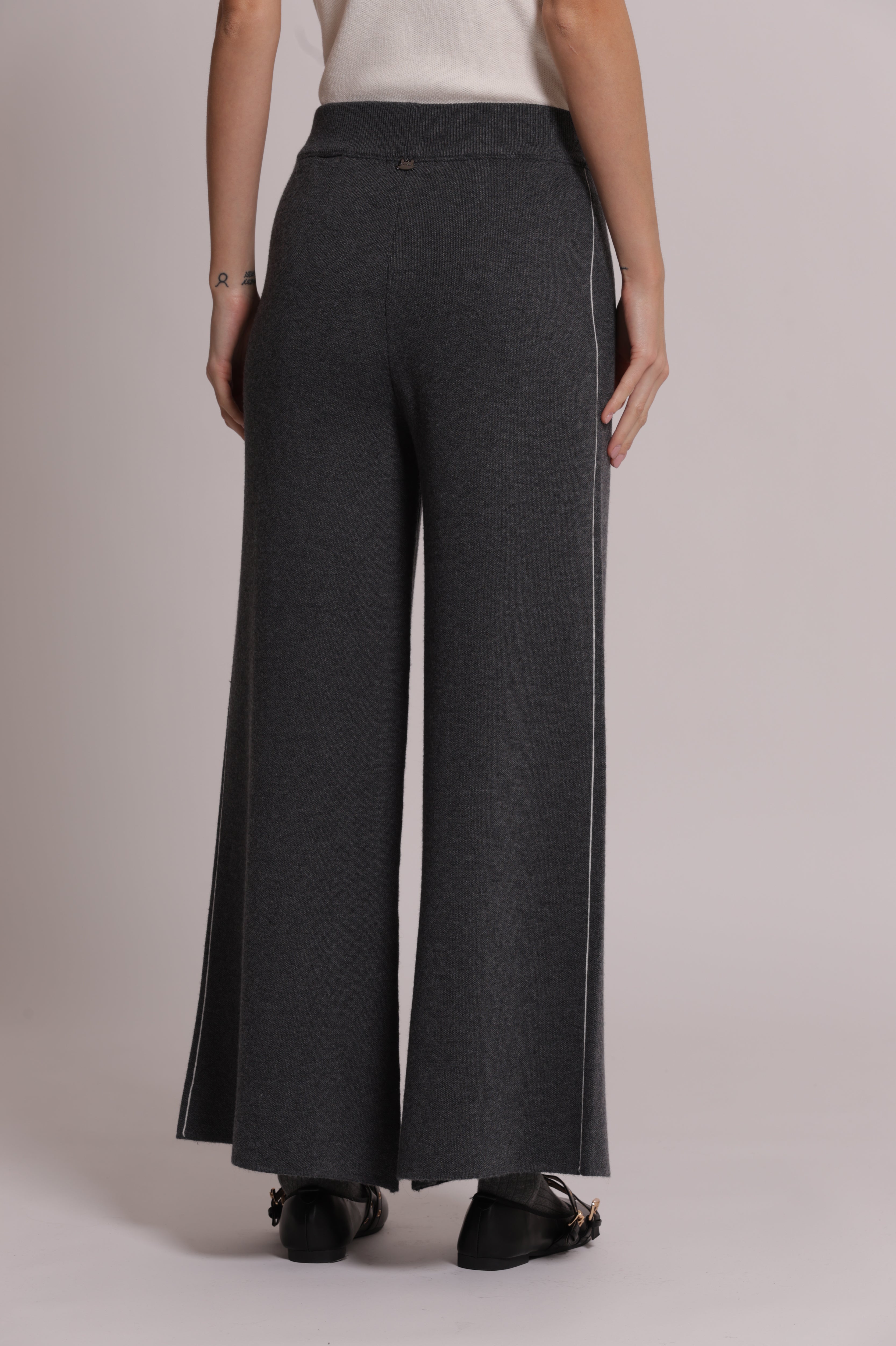 Mimi Mua Maglia Pantaloni Nero Morbido