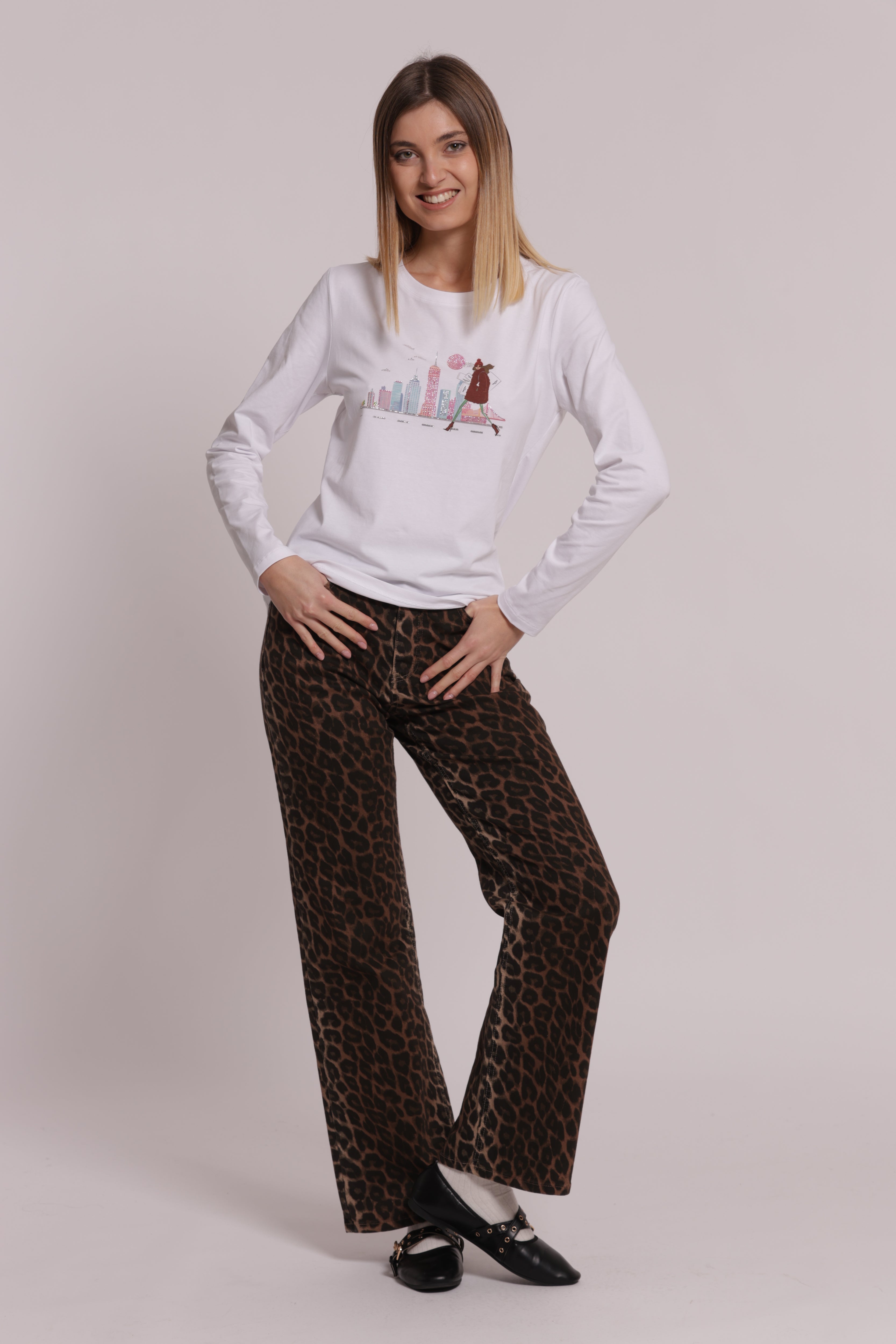 Mimi Mua T-Shirt Skyline Maniche Lunghe bianco
