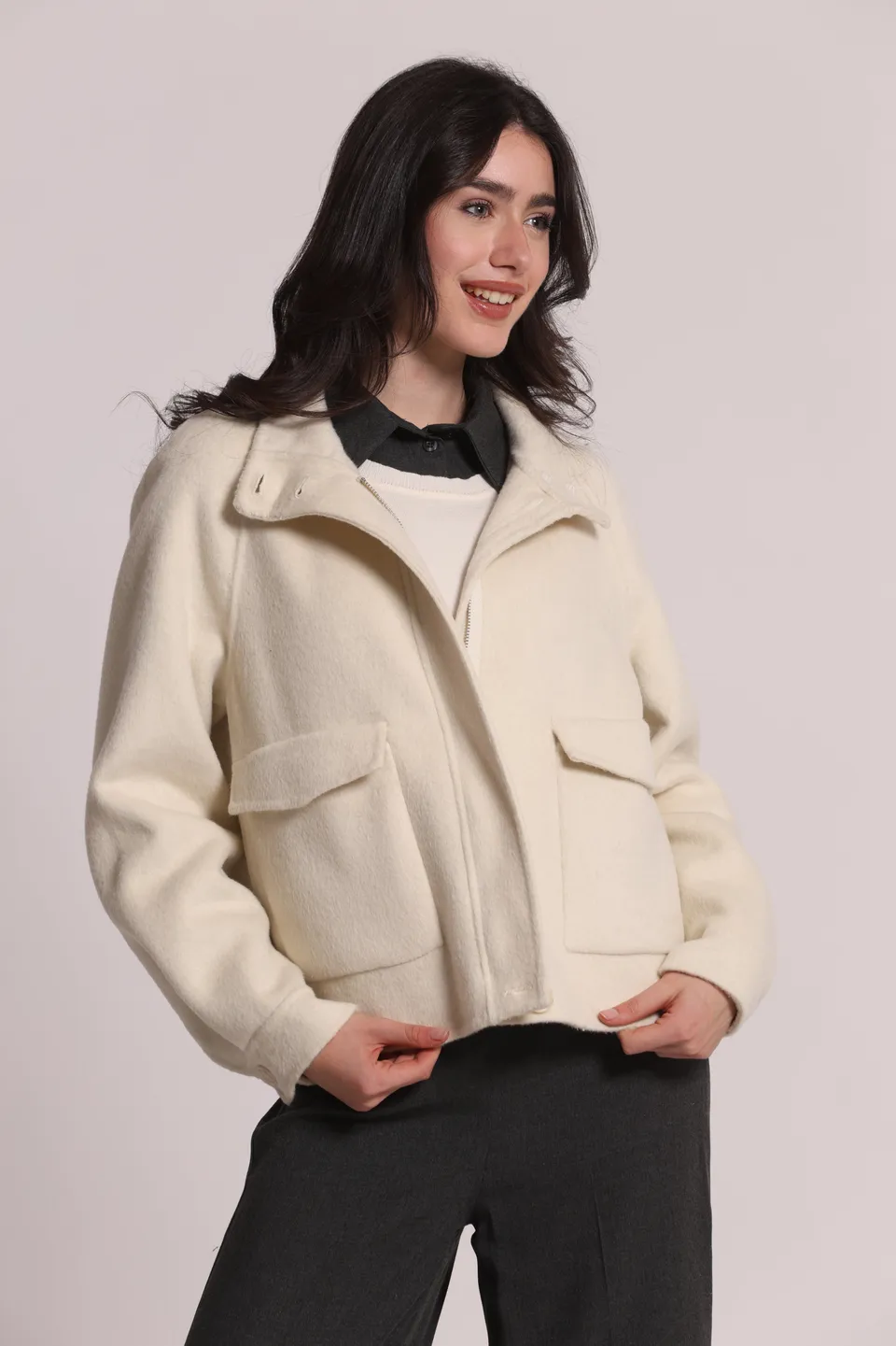 Mimi Mua Cappotto Corto cappotto zip lana nero