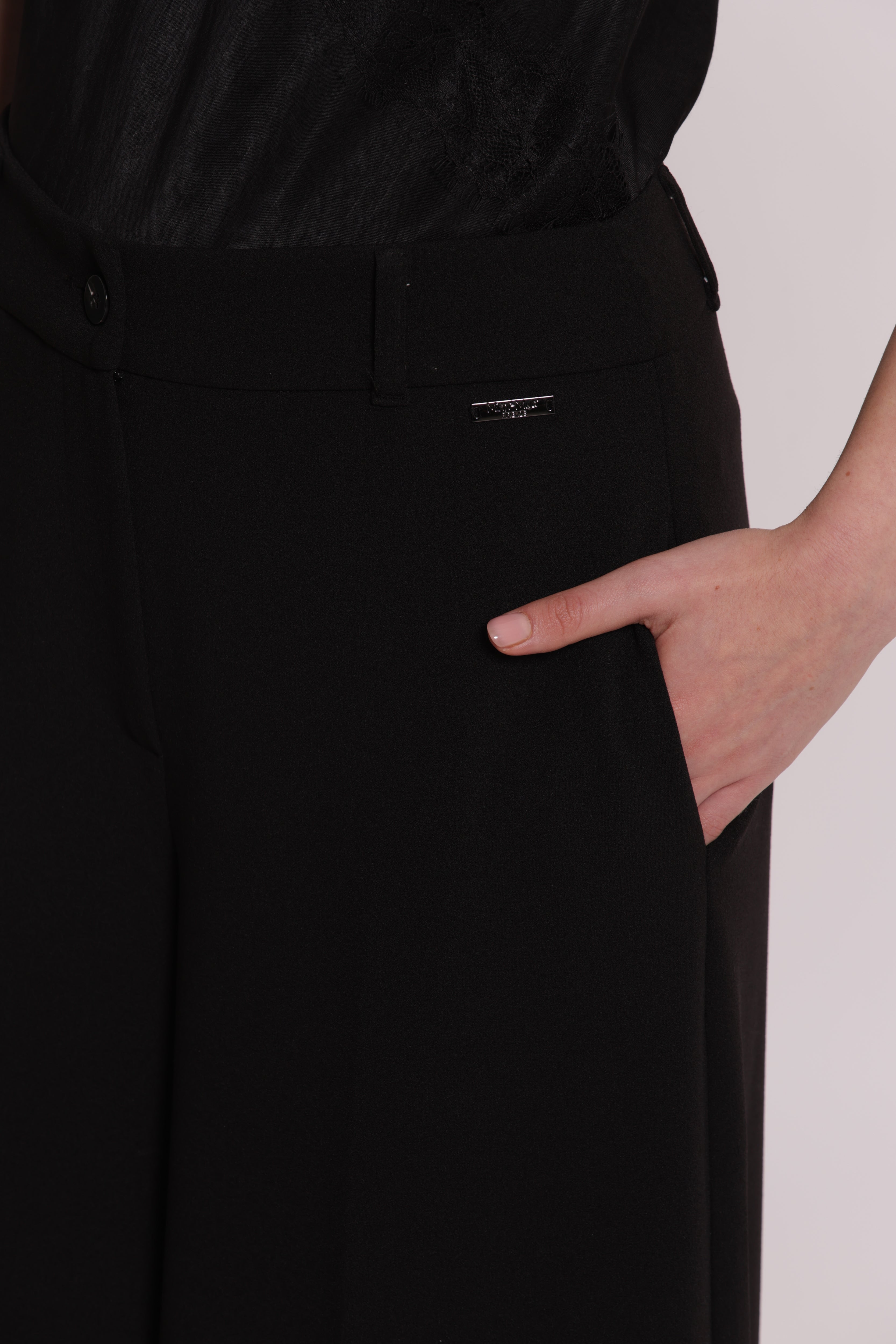 Mimi Mua Palazzo pantalone scuba crepe nero con cinturino