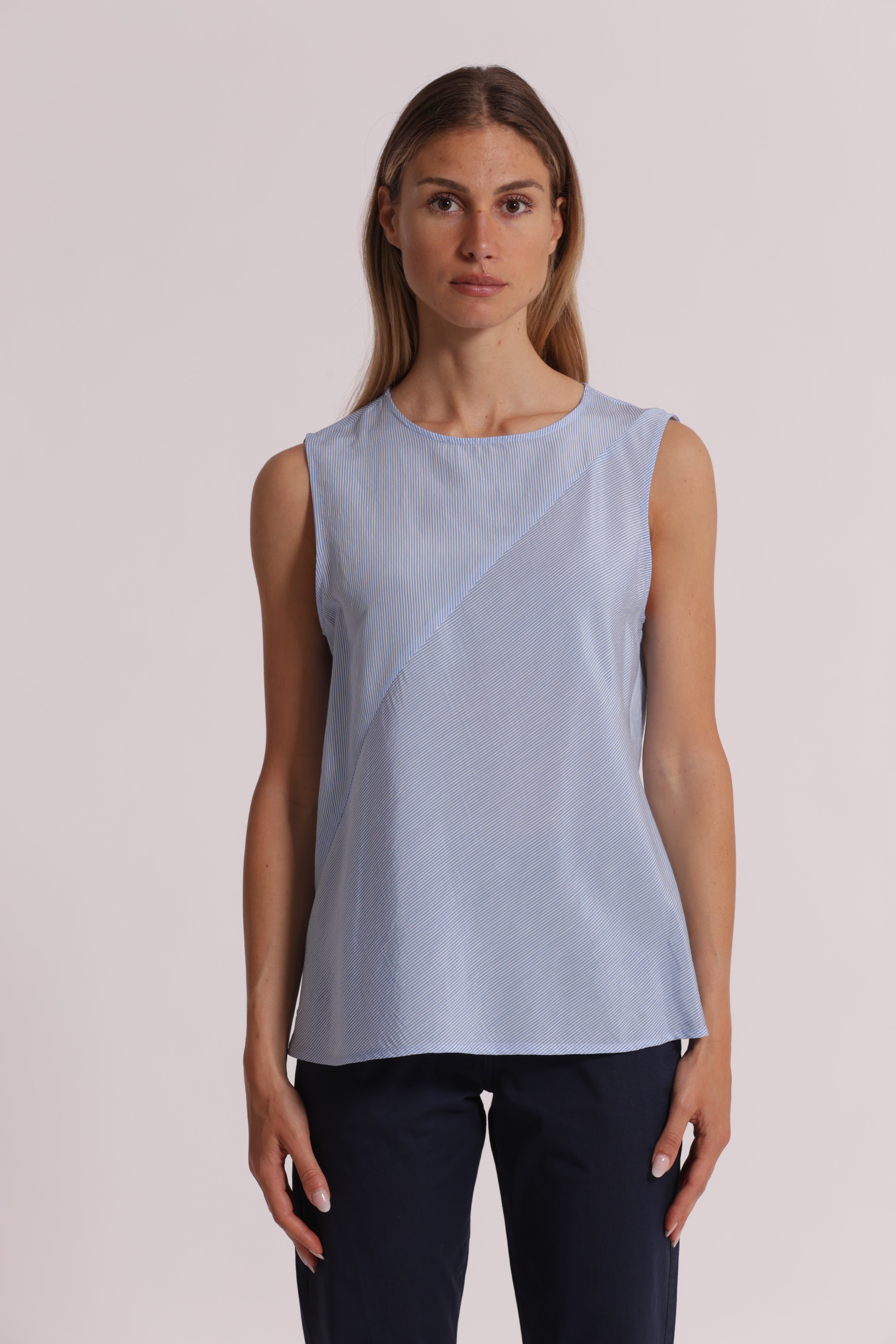 Mimi Mua Top a Righe Beige Latte blusa smanicata