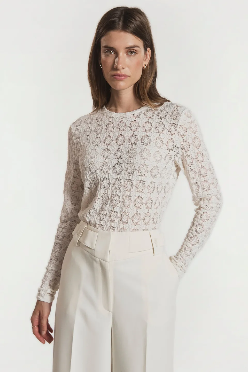 Aaiko Mason Top crema pizzo floreale maniche lunghe