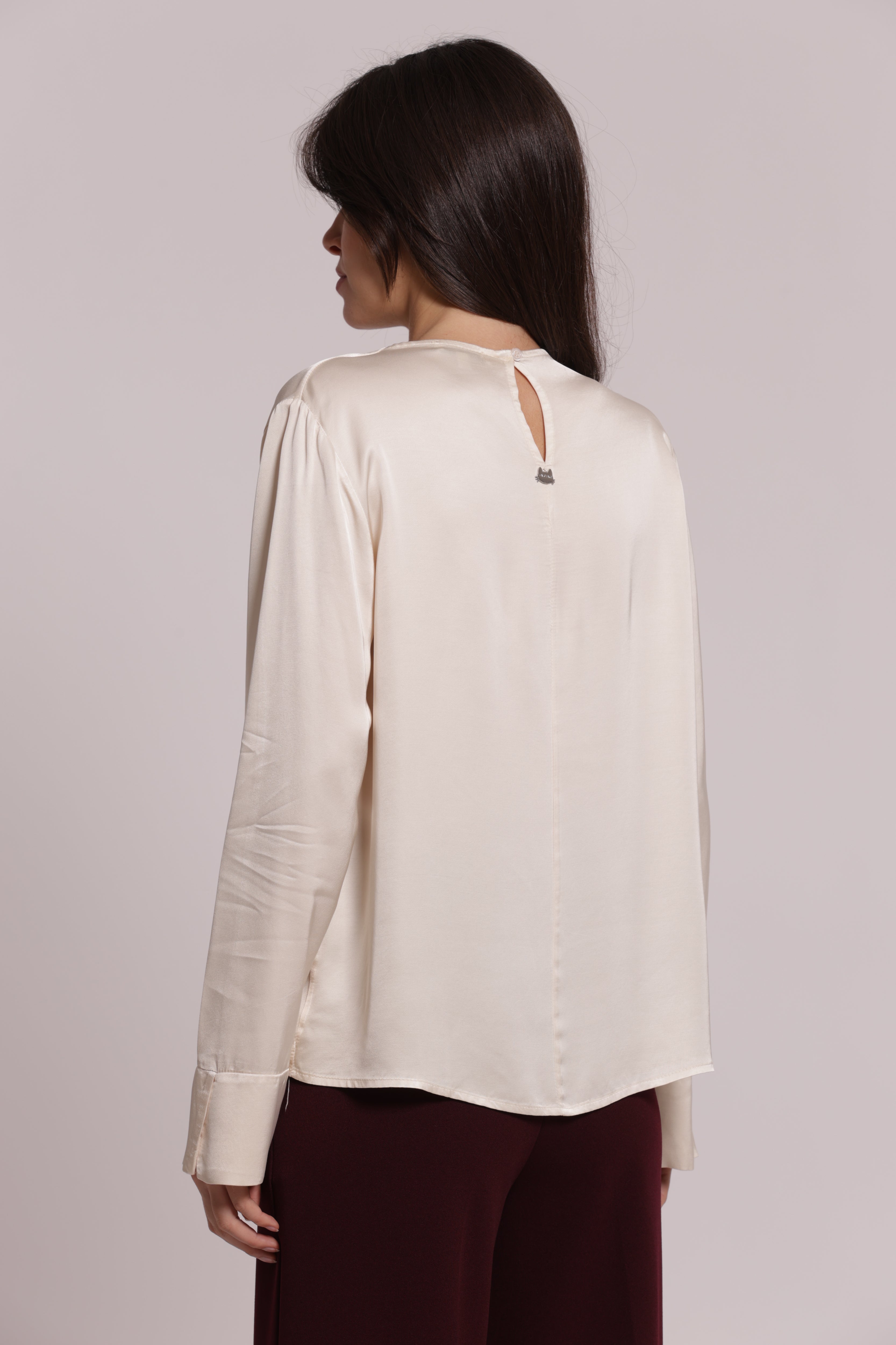 Mimi Mua Blusa Raso Viscosa Scollo Tondo Nera Elegante