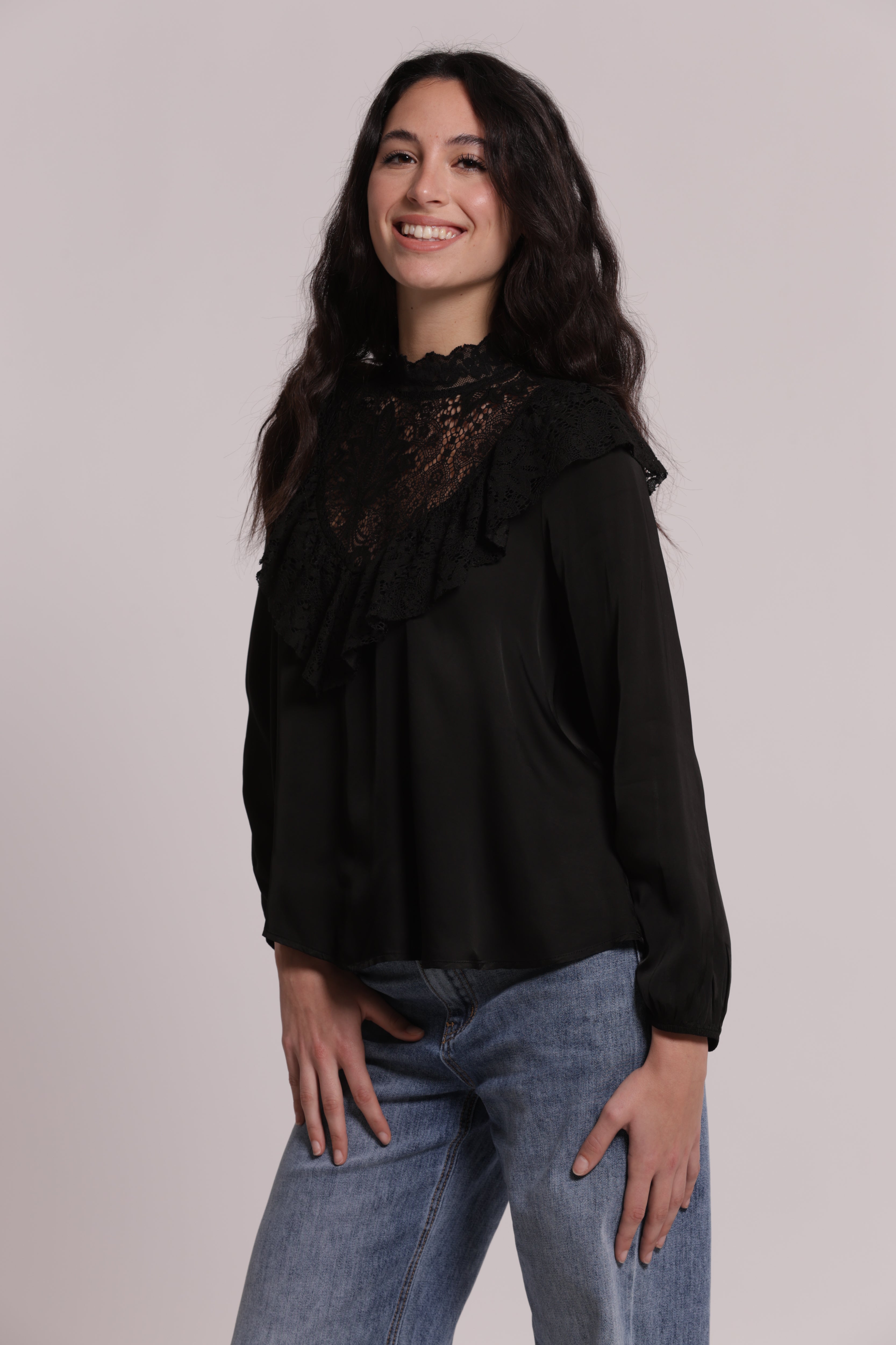 Mimi Mua Blusa in Raso di Viscosa con Dettaglio Pizzo nero