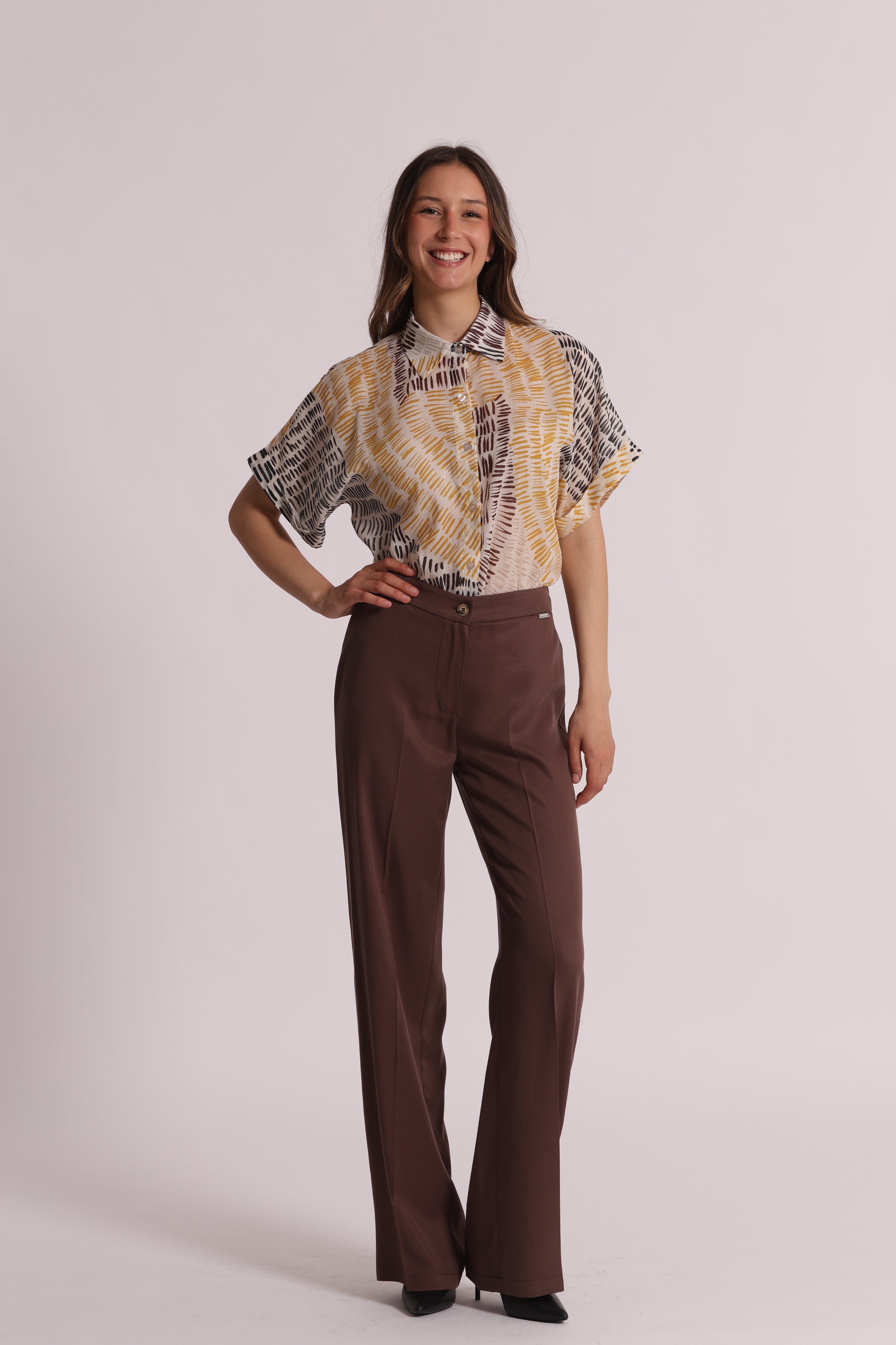 Mimi Mua Camicia Cropped in Fantasia Graffio marrone cotone