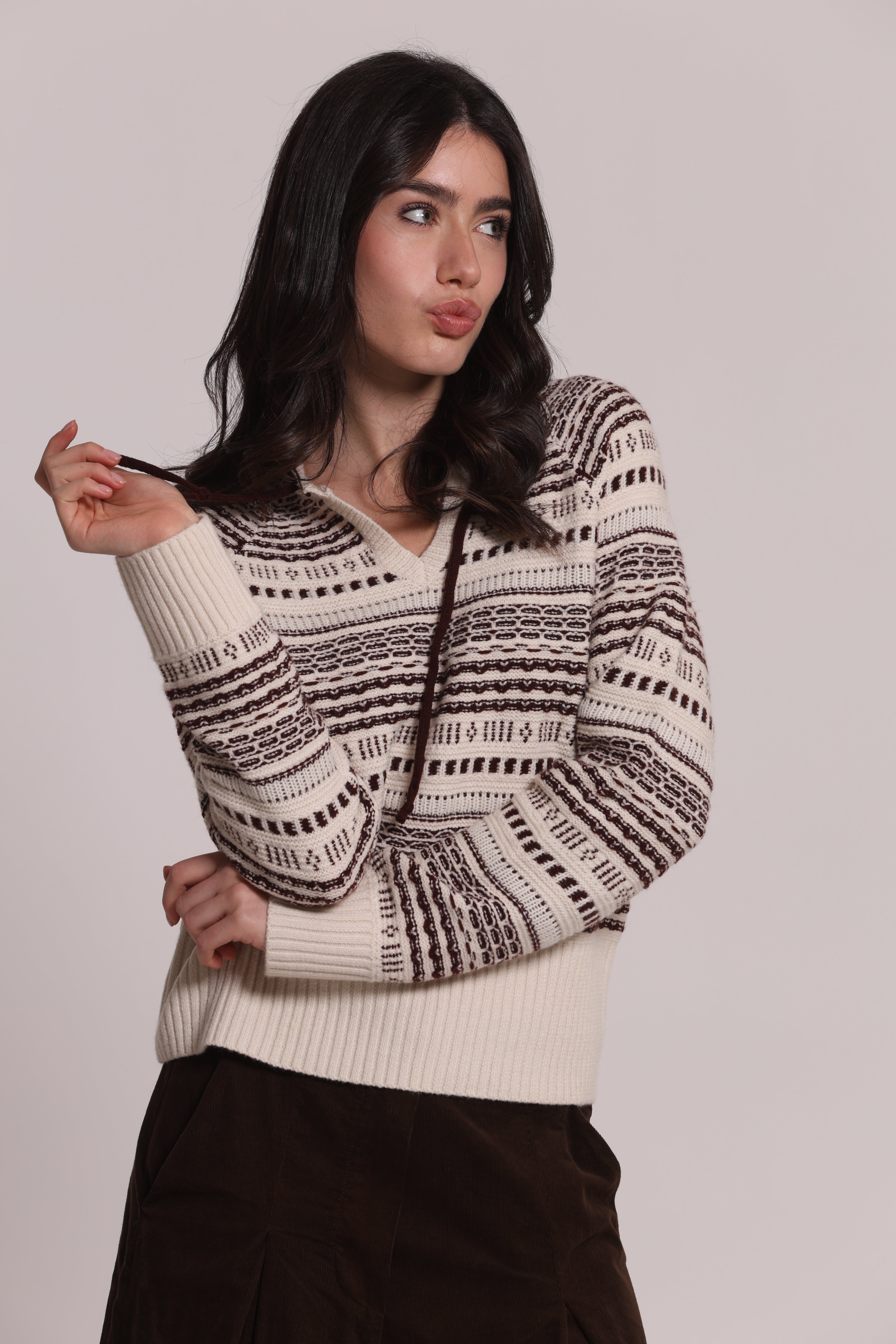 Mimi Mua maglia dettagli contrasto panna taglia S