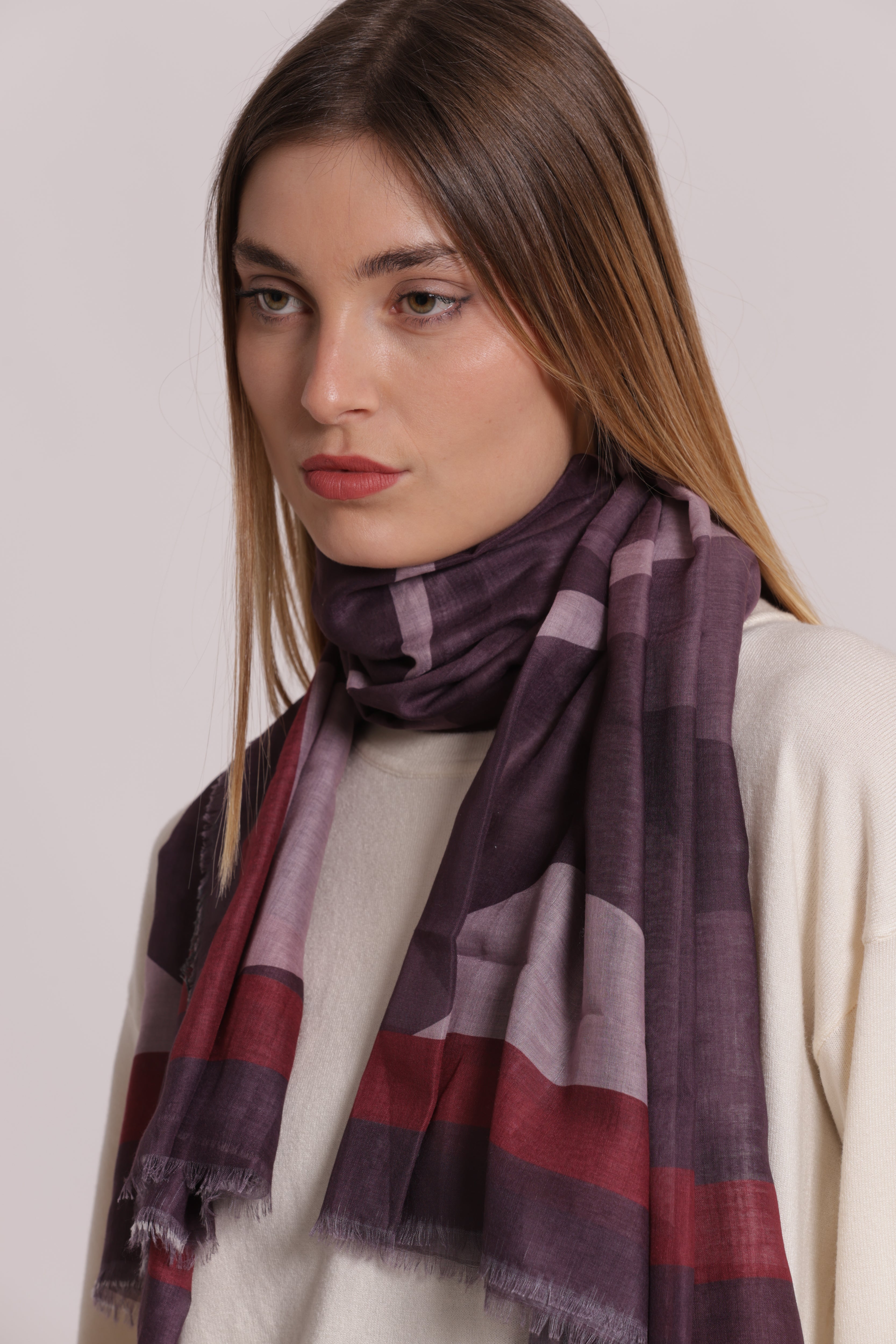 Mimi Mua Kintsugi Foulard 135x135 cm Nero