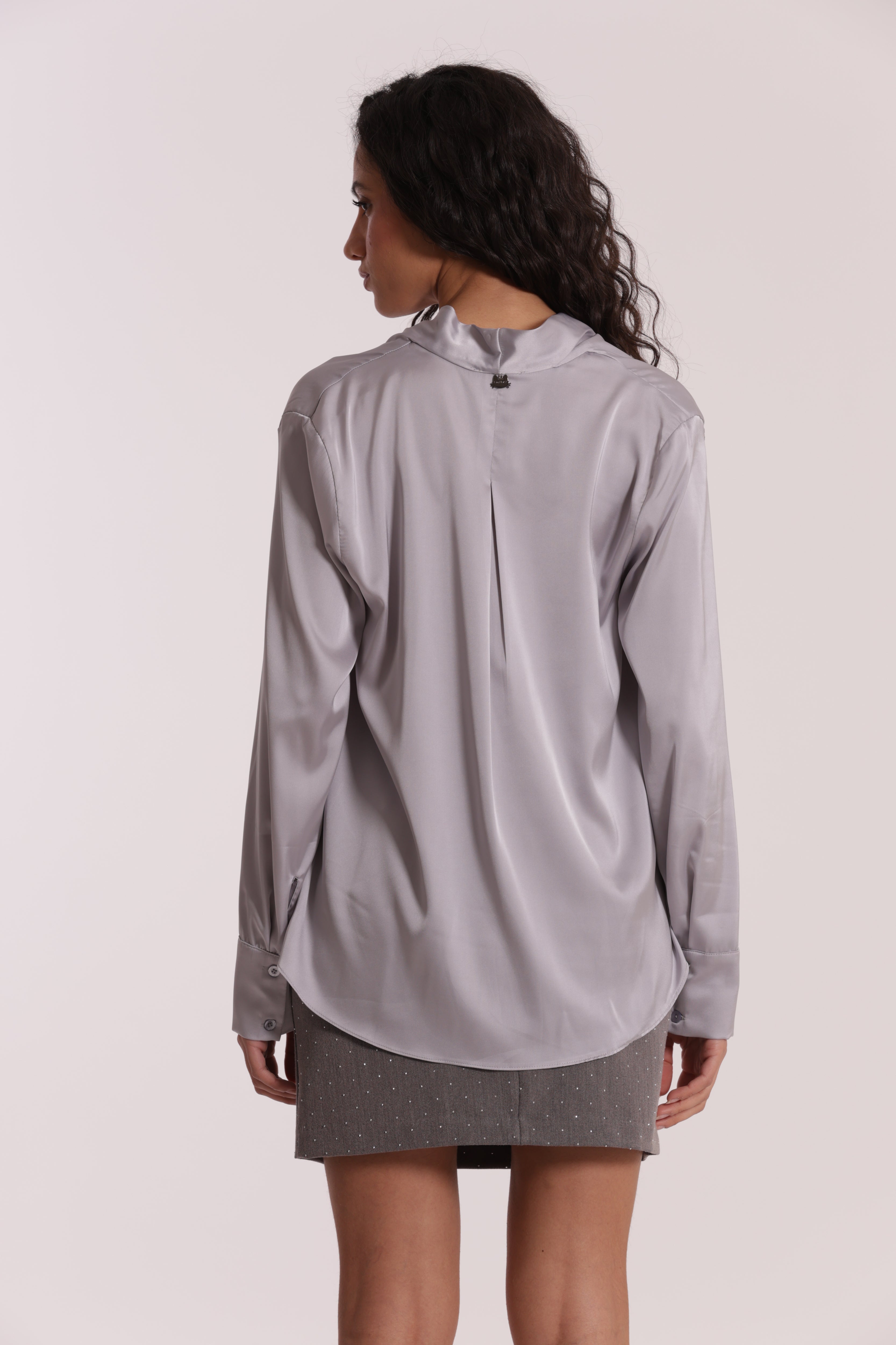 Mimi Mua Blusa Incrociata in Raso Panna