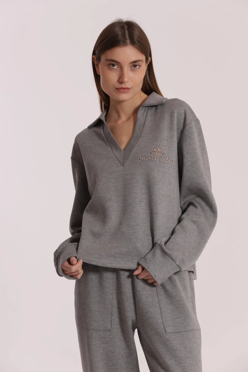 Mimi Mua Addicted Felpa Scollo a V Nera Cotone