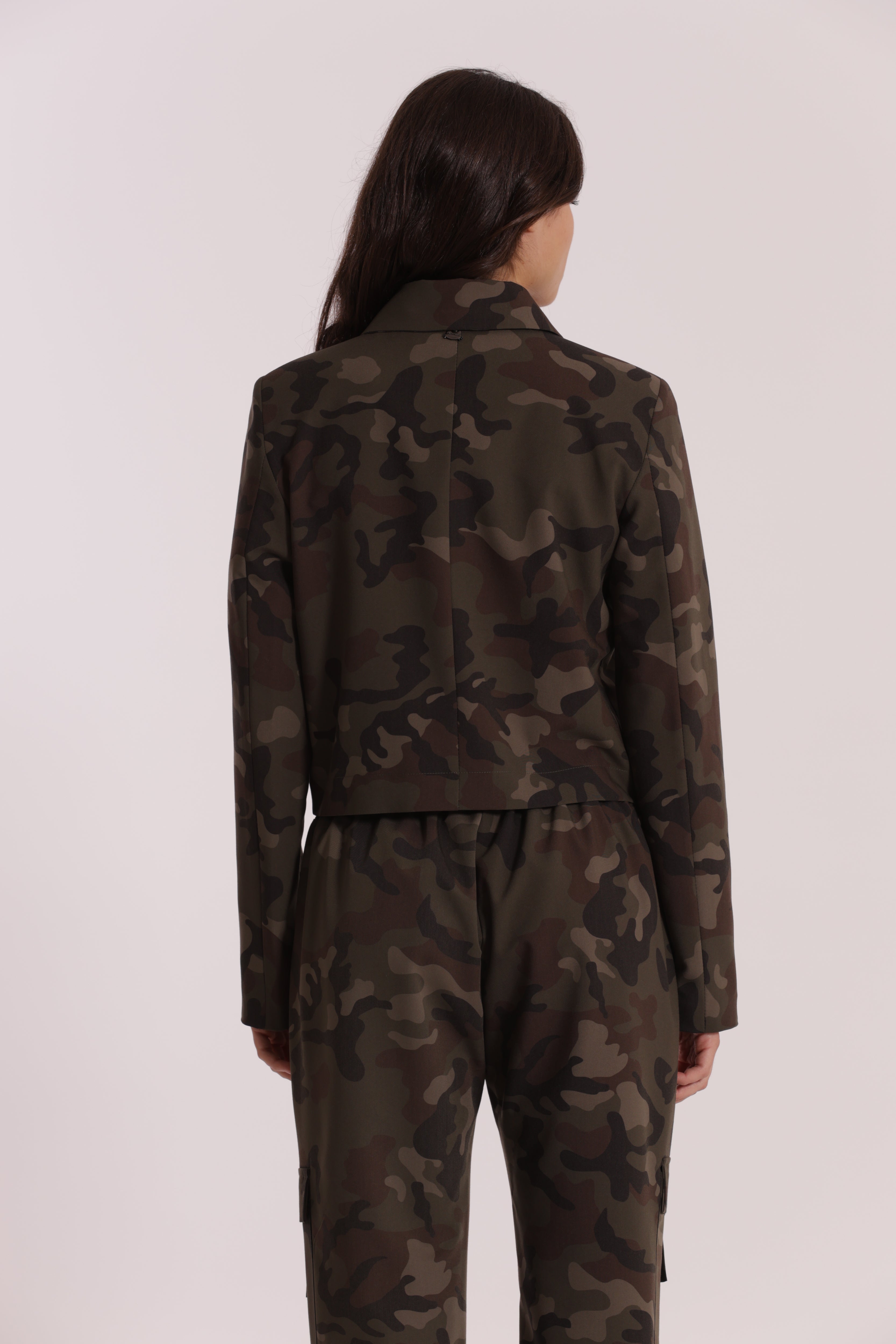 Mimi Mua Giacca Cropped Camouflage Verde Militare