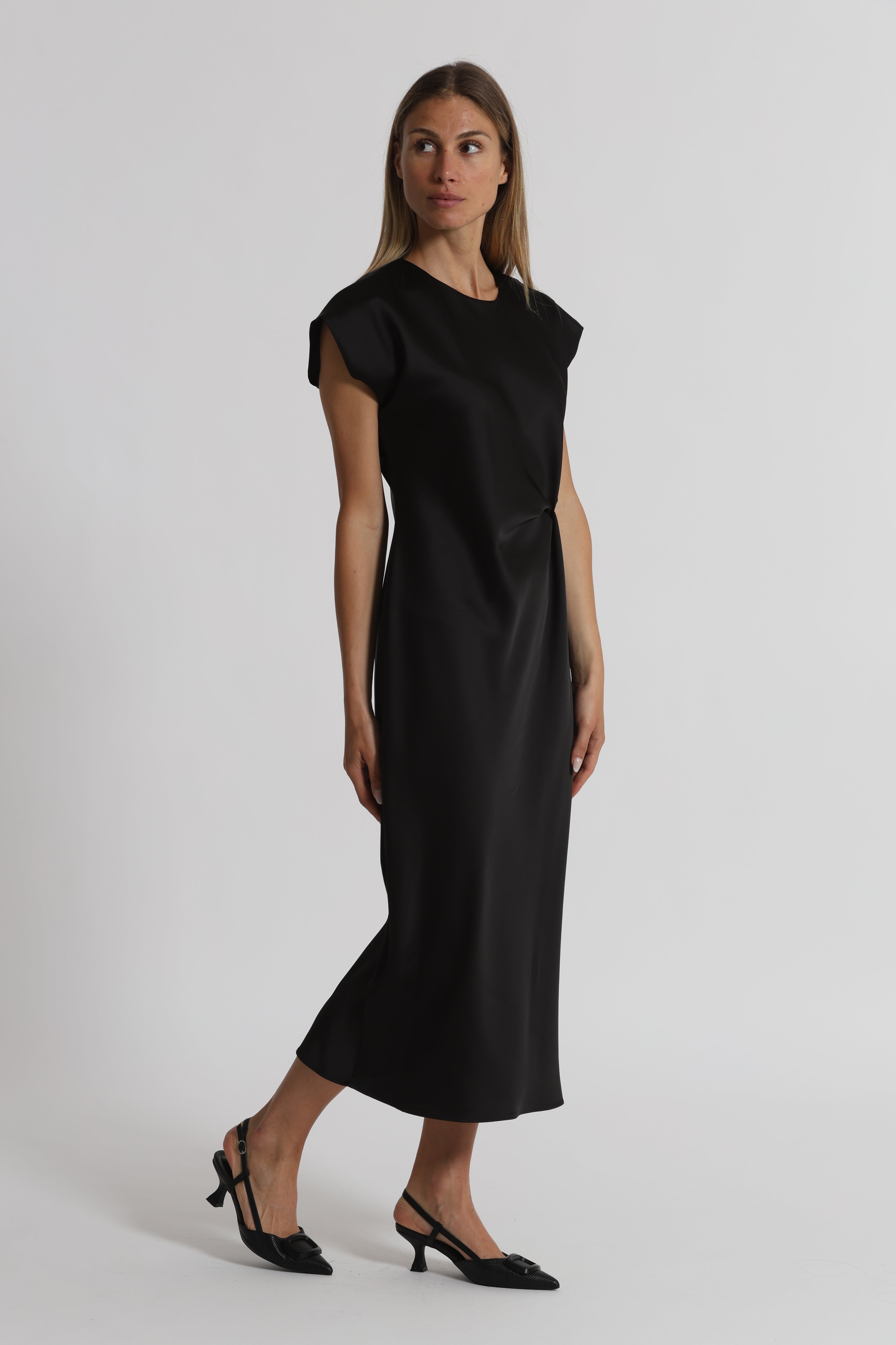Mimi Mua maniche corte abito lungo nero elegante