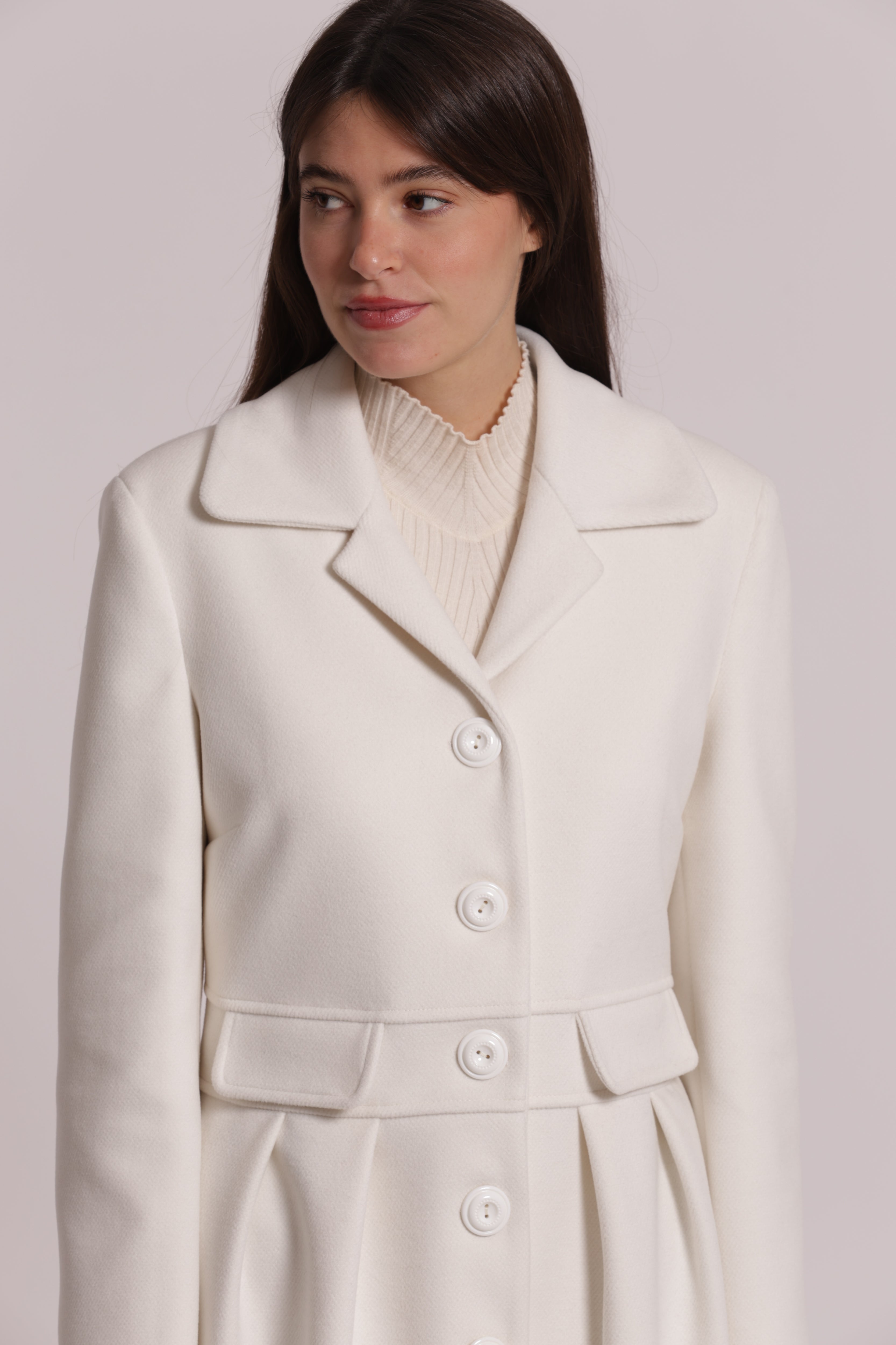 Mimi Mua Baronetto Pincès cappotto nero sartoriale