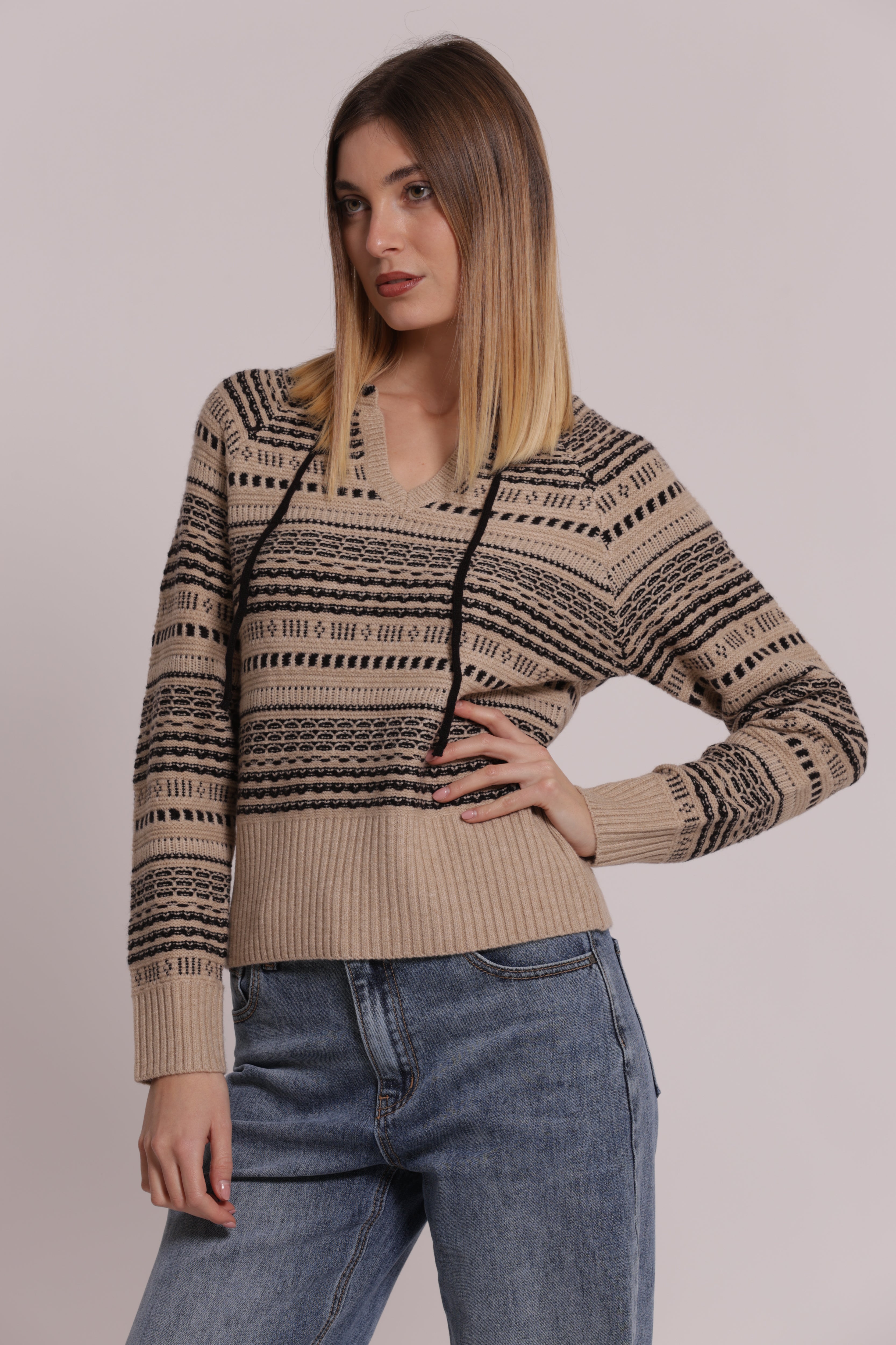Mimi Mua maglia dettagli contrasto panna taglia S