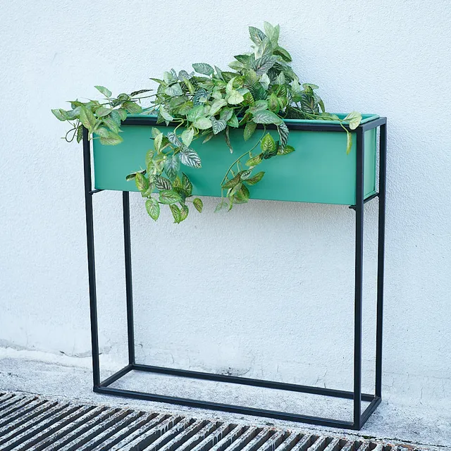 On Earth Cooperative Collection Home portavaso metallo verde 50cm